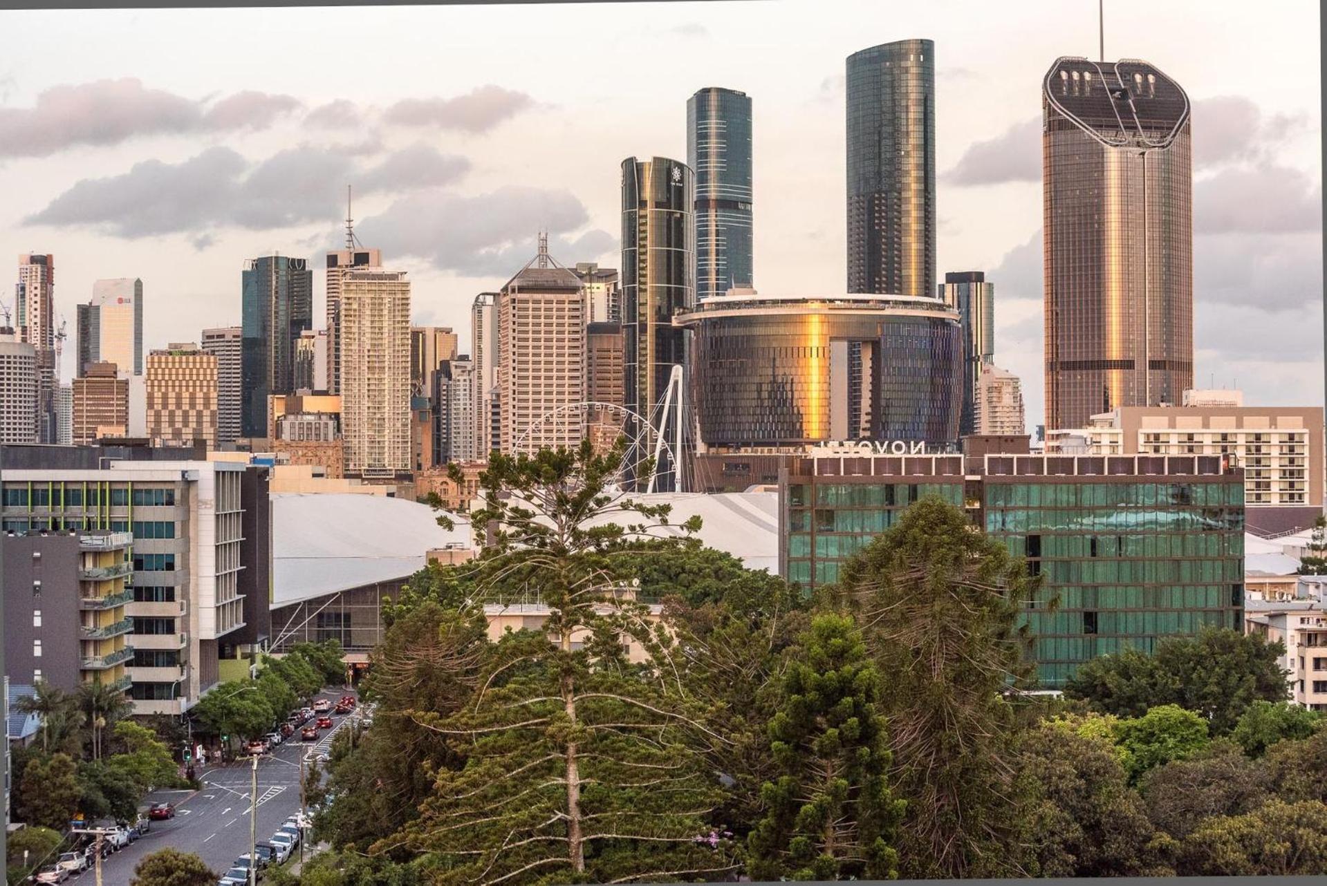 Russell St Retreat Stunning & Park Views *