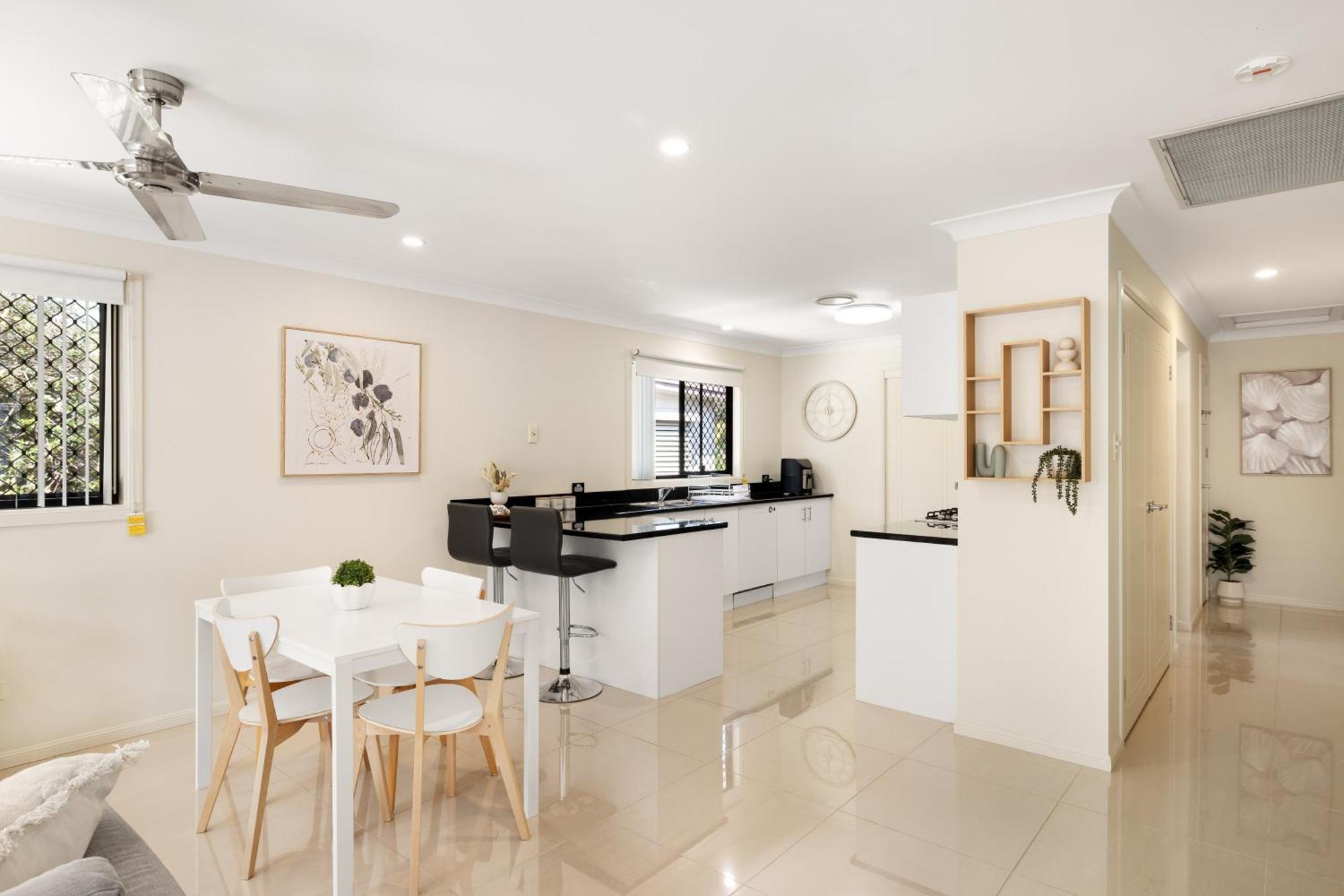 Apartment Smart Self Check-in - Sunnybank Station