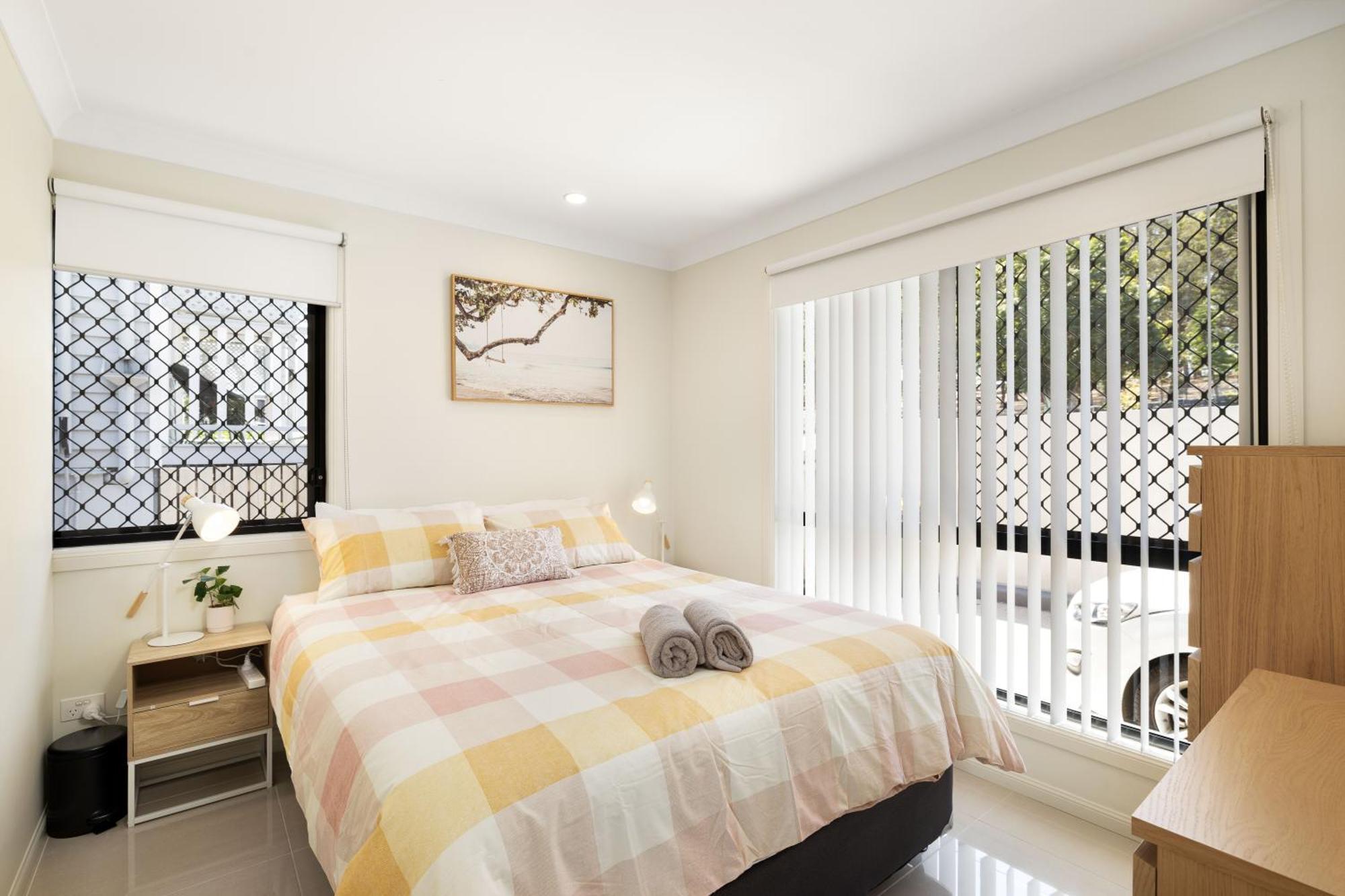 Smart Self Check-in - Sunnybank Station Apartment *