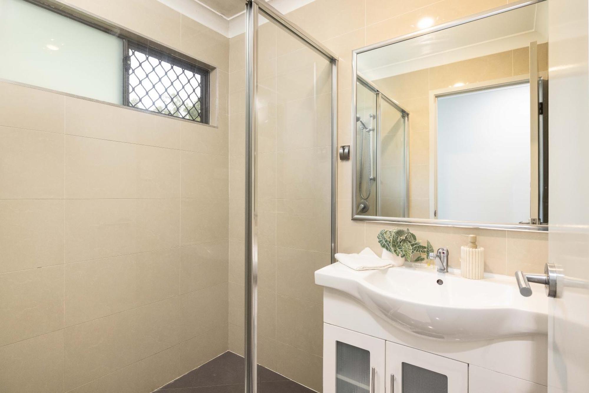 Smart Self Check-in - Freney Park Disk Golf Course Apartment