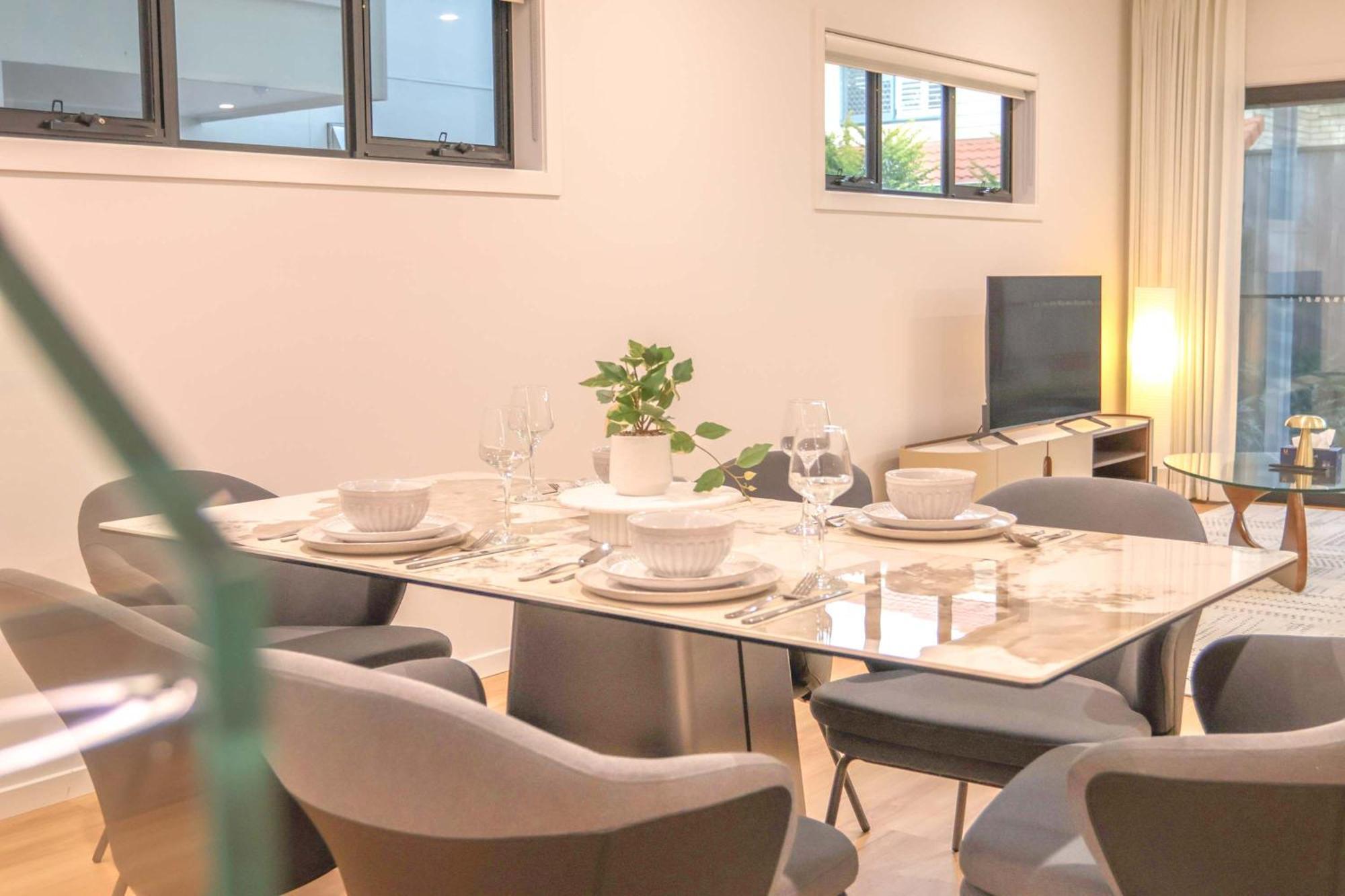 Cassa Aura Place - Modern 4br Homes Brisbane