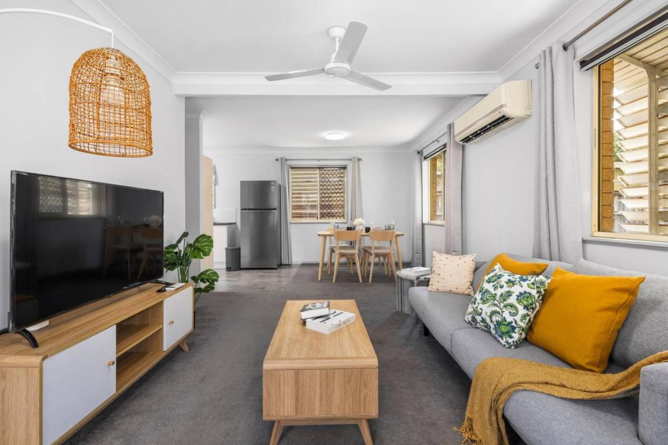 Duplex With 2 Private Homes Dual Units Acacia1&2