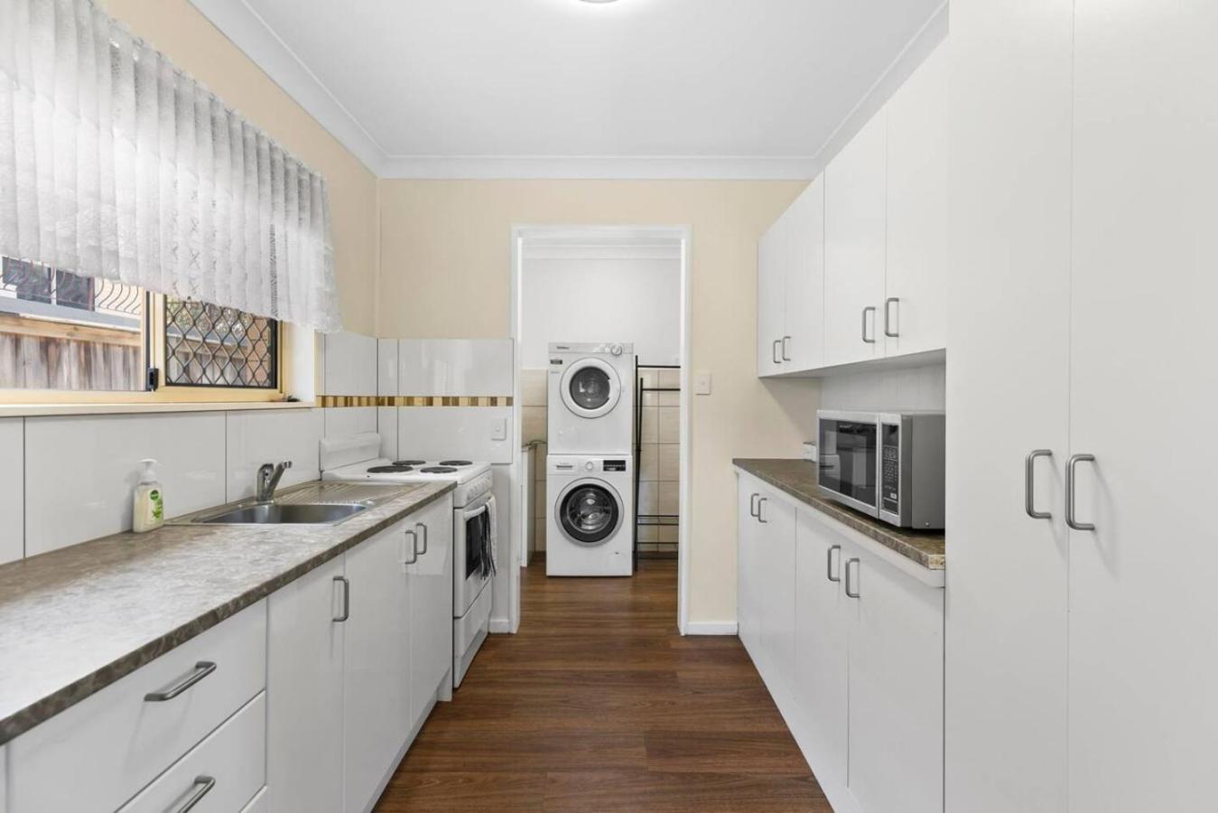 Apartment Duplex With 2 Private Homes Dual Units Acacia1&2 Brisbane