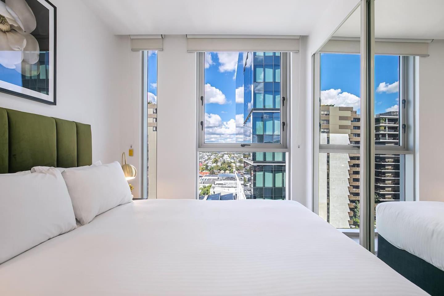 'oliva On Brookes' Chic Inner-city Escape With Pool Brisbane