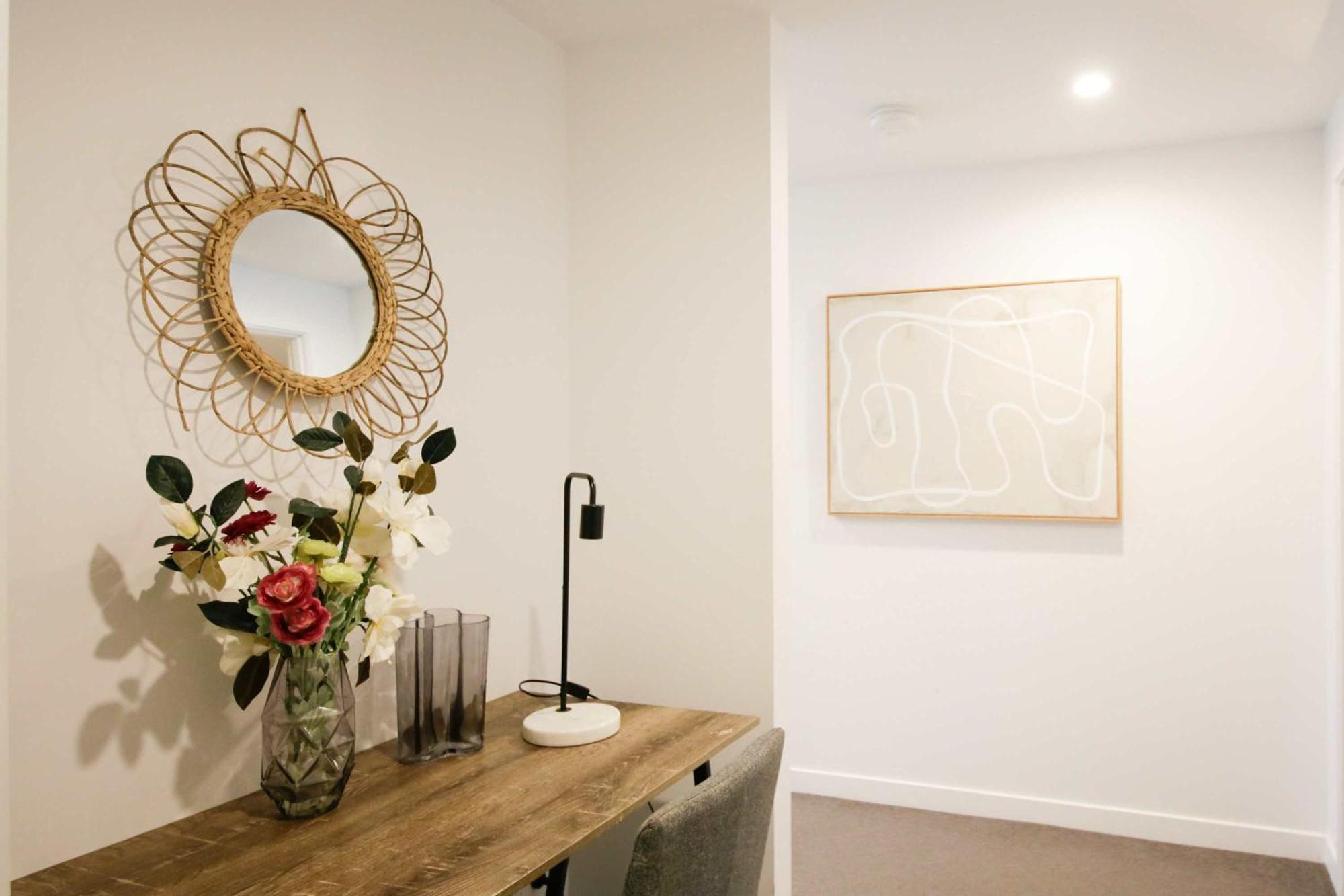 Apartment Tranquil River-view 2-bedroom High-rise *