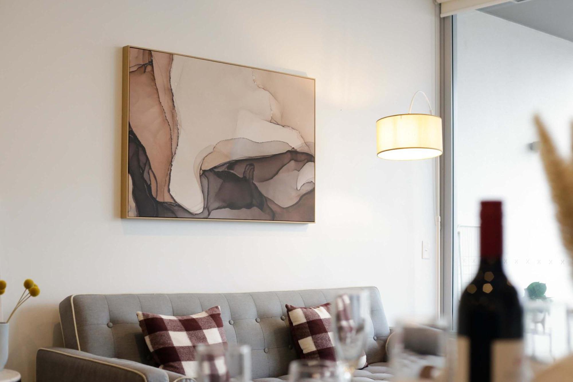 Tranquil River-view 2-bedroom High-rise Apartment Brisbane