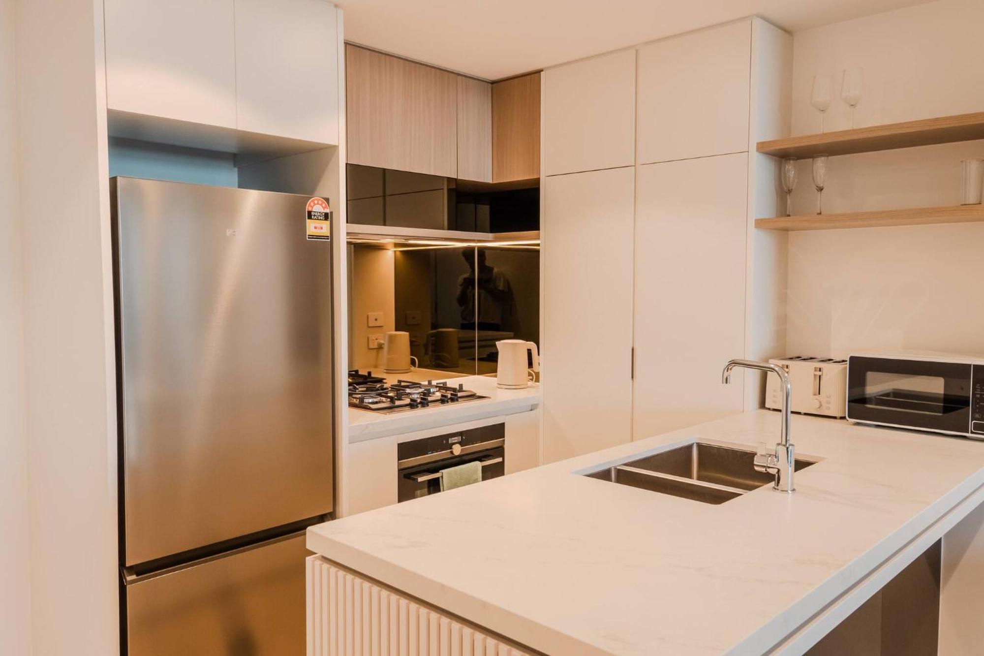 2br Queens Wharf Level 27 Sky Deck & River View W Carpark Brisbane