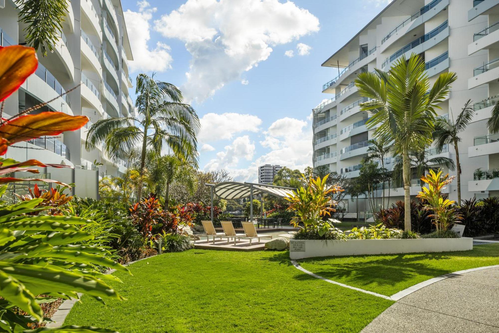 Apartment Riverside Lux 2bed 2bath Parking