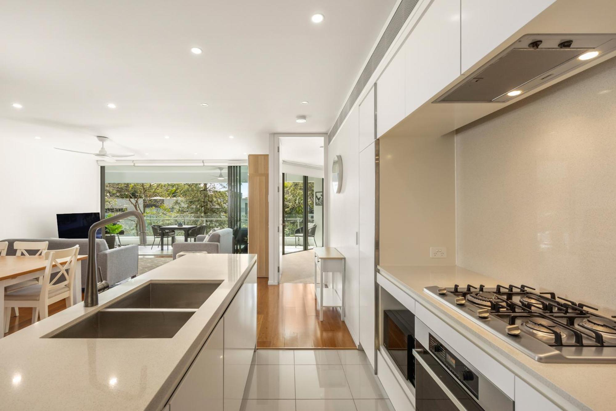 Apartment Riverside Lux 2bed 2bath Parking