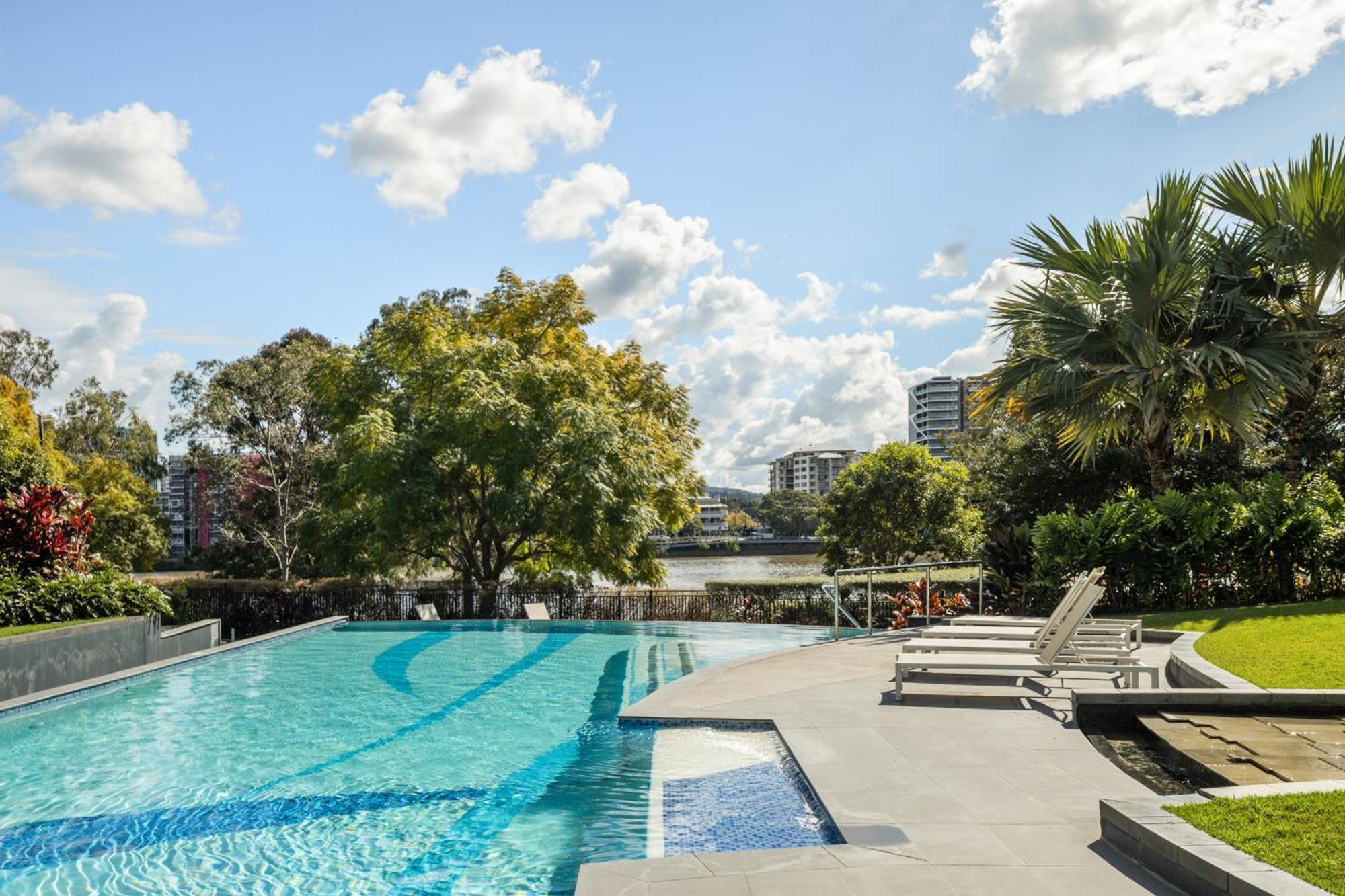 Apartment Riverside Lux 2bed 2bath Parking Brisbane
