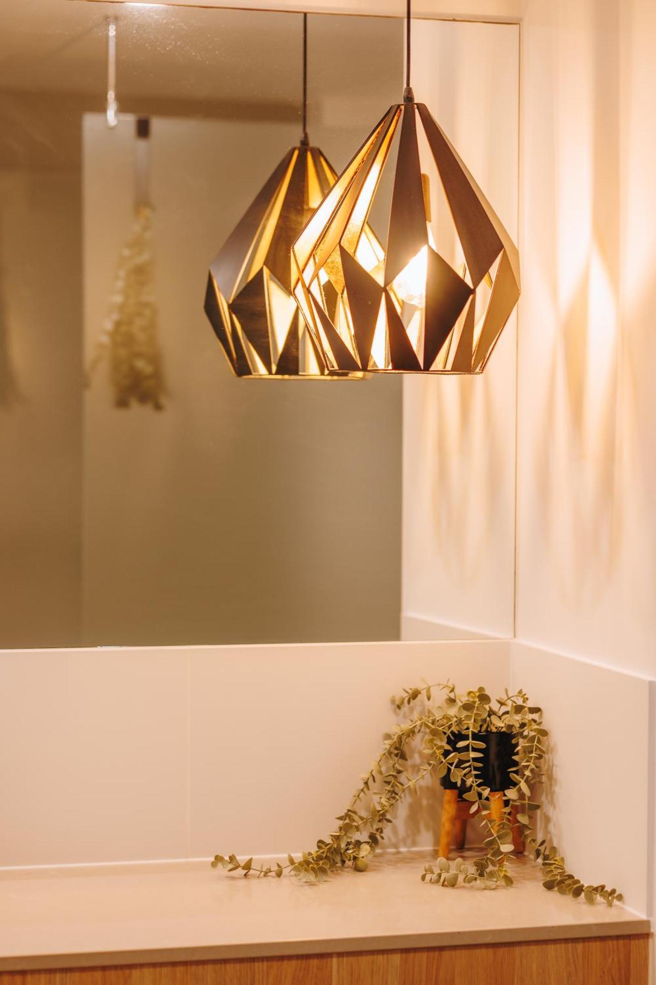 3-bedroom With Sea View, Rooftop Pool, Study & Free Parking Apartment *