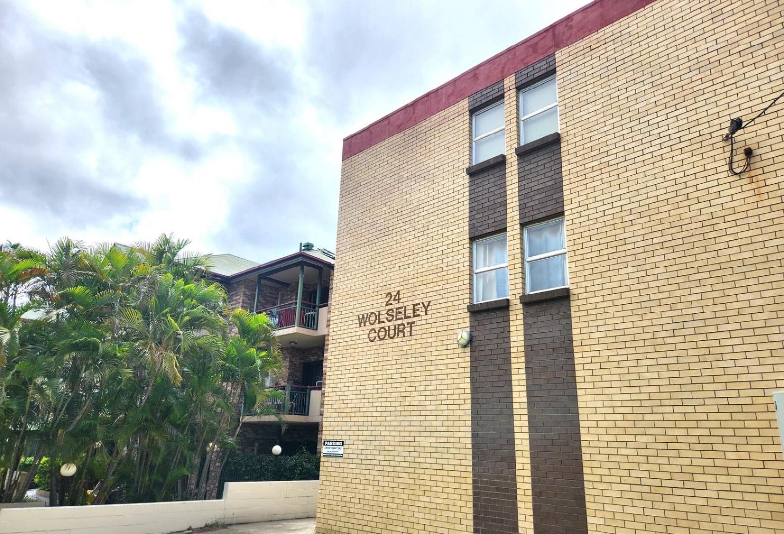 Apartment Spacious 2br Near Hospital, Qut And Cbd With Parking! *