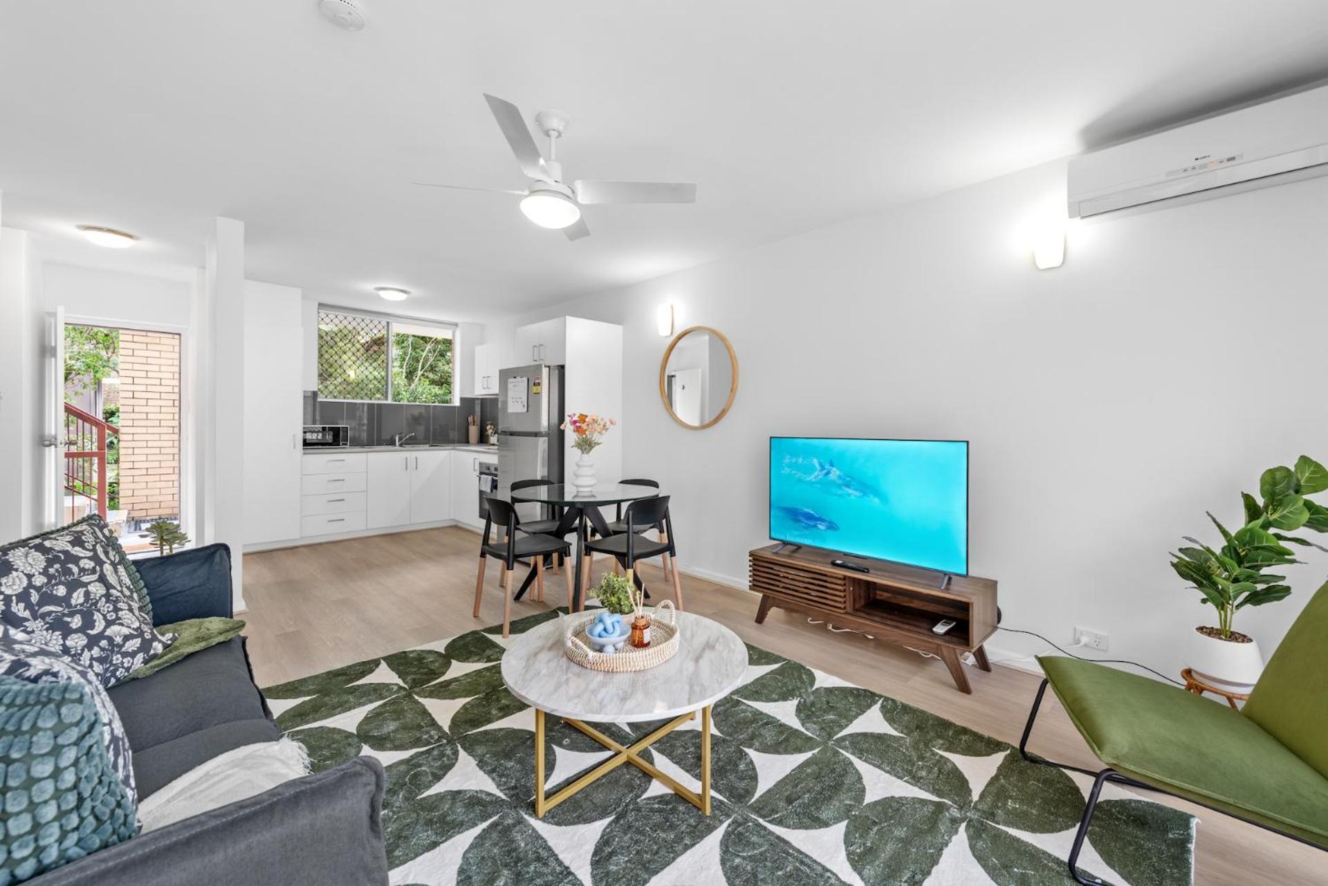 Spacious 2br Near Hospital, Qut And Cbd With Parking!