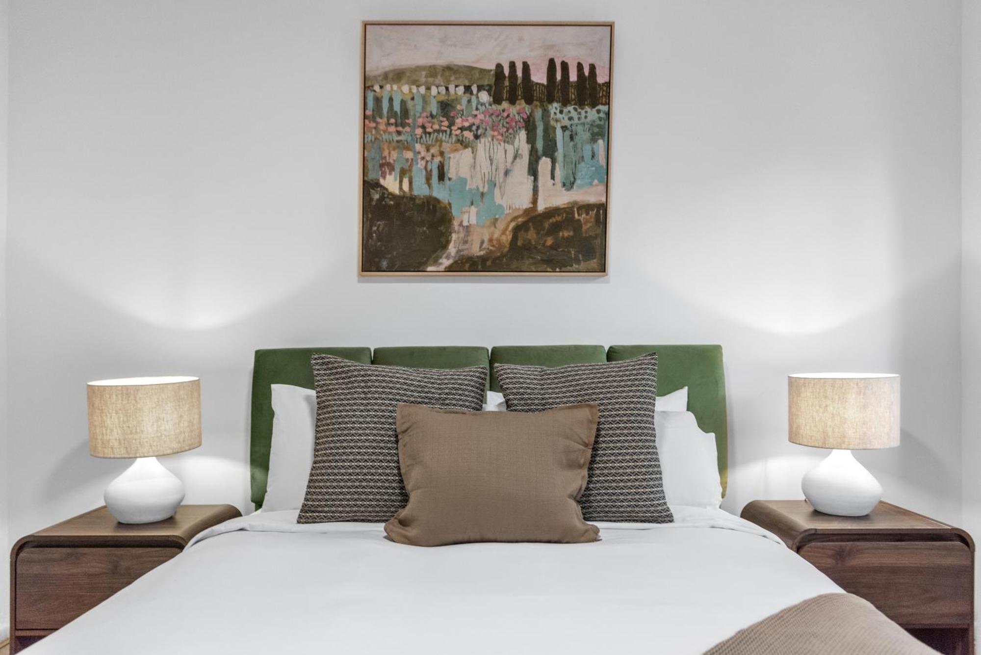 Spacious 2br Near Hospital, Qut And Cbd With Parking! Brisbane