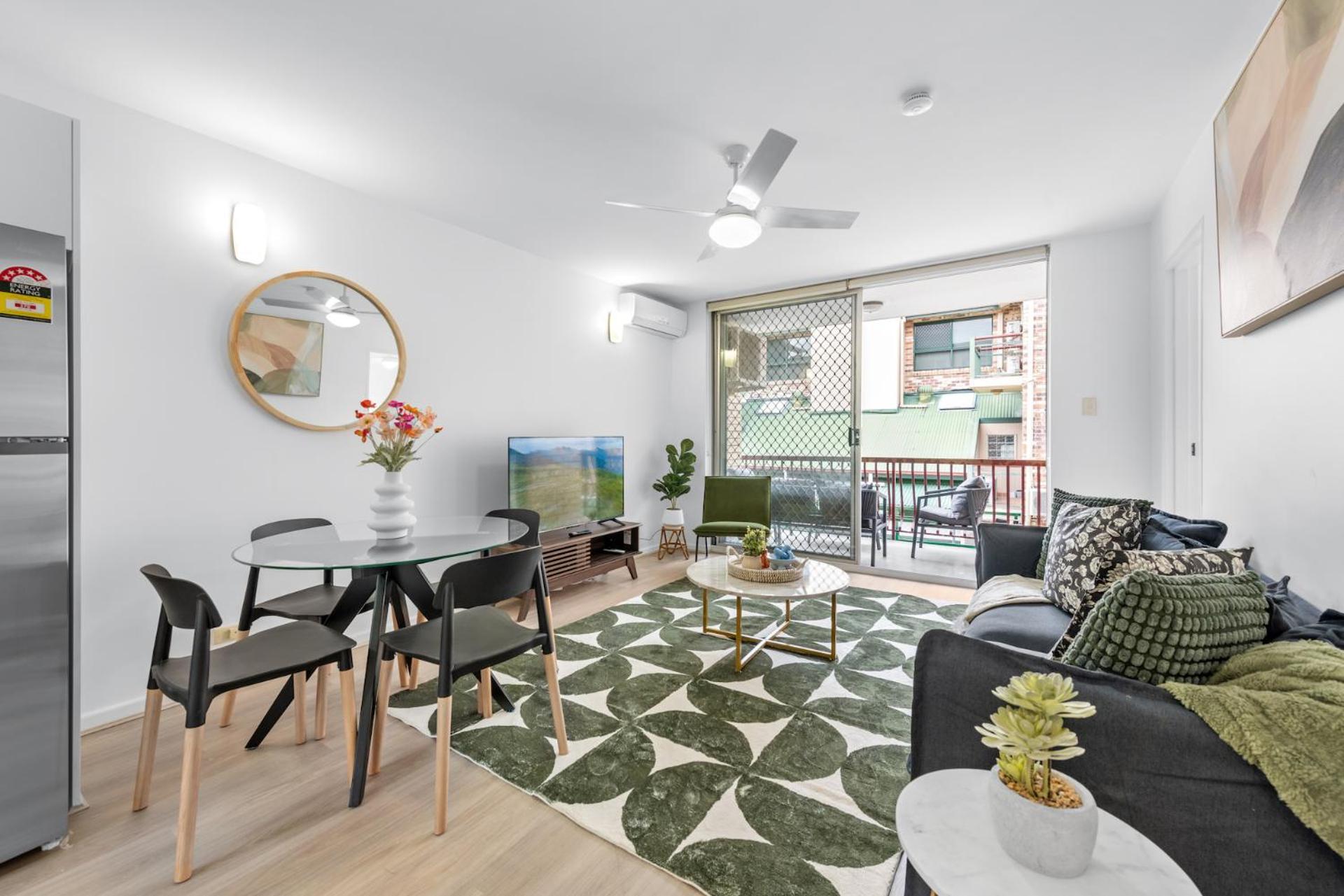 Apartment Spacious 2br Near Hospital, Qut And Cbd With Parking!