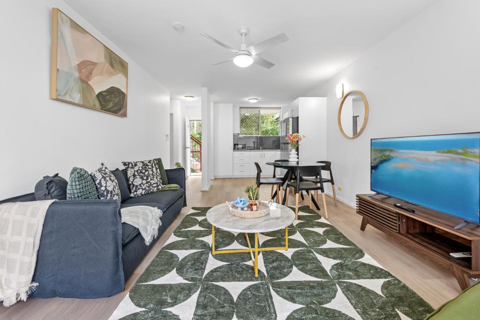 Spacious 2br Near Hospital, Qut And Cbd With Parking! * Brisbane