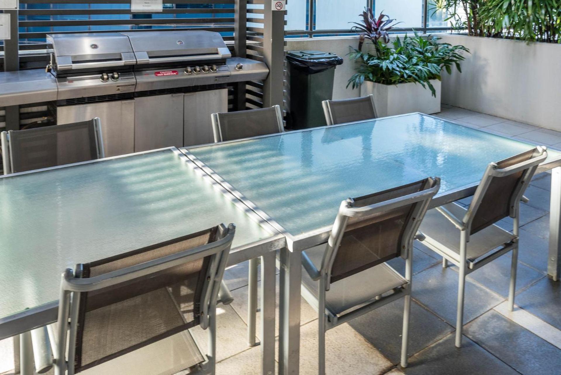 Apartment Skyline Viewpoint Escape Parking - Pool - Gym *