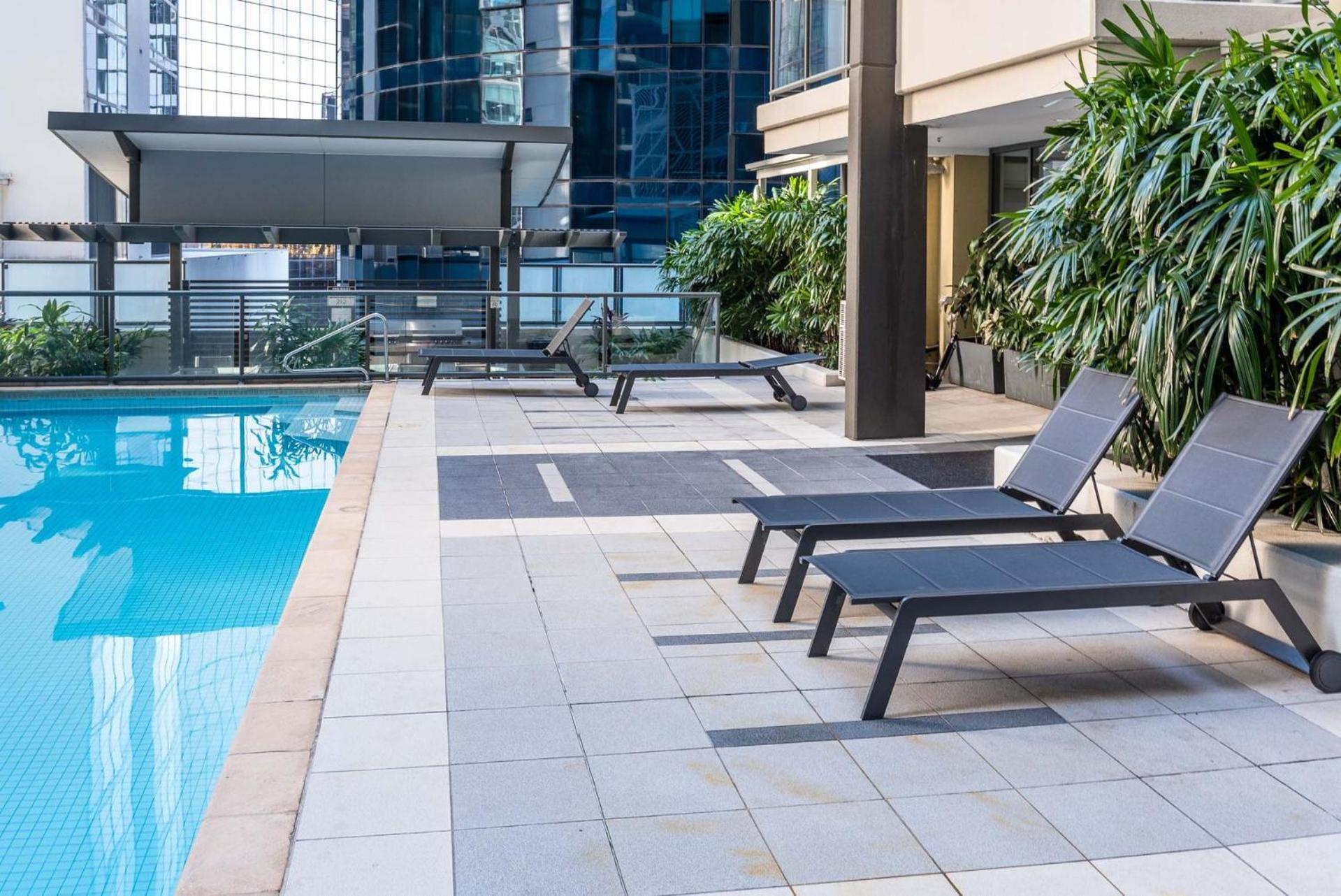 Skyline Viewpoint Escape Parking - Pool - Gym Apartment Brisbane
