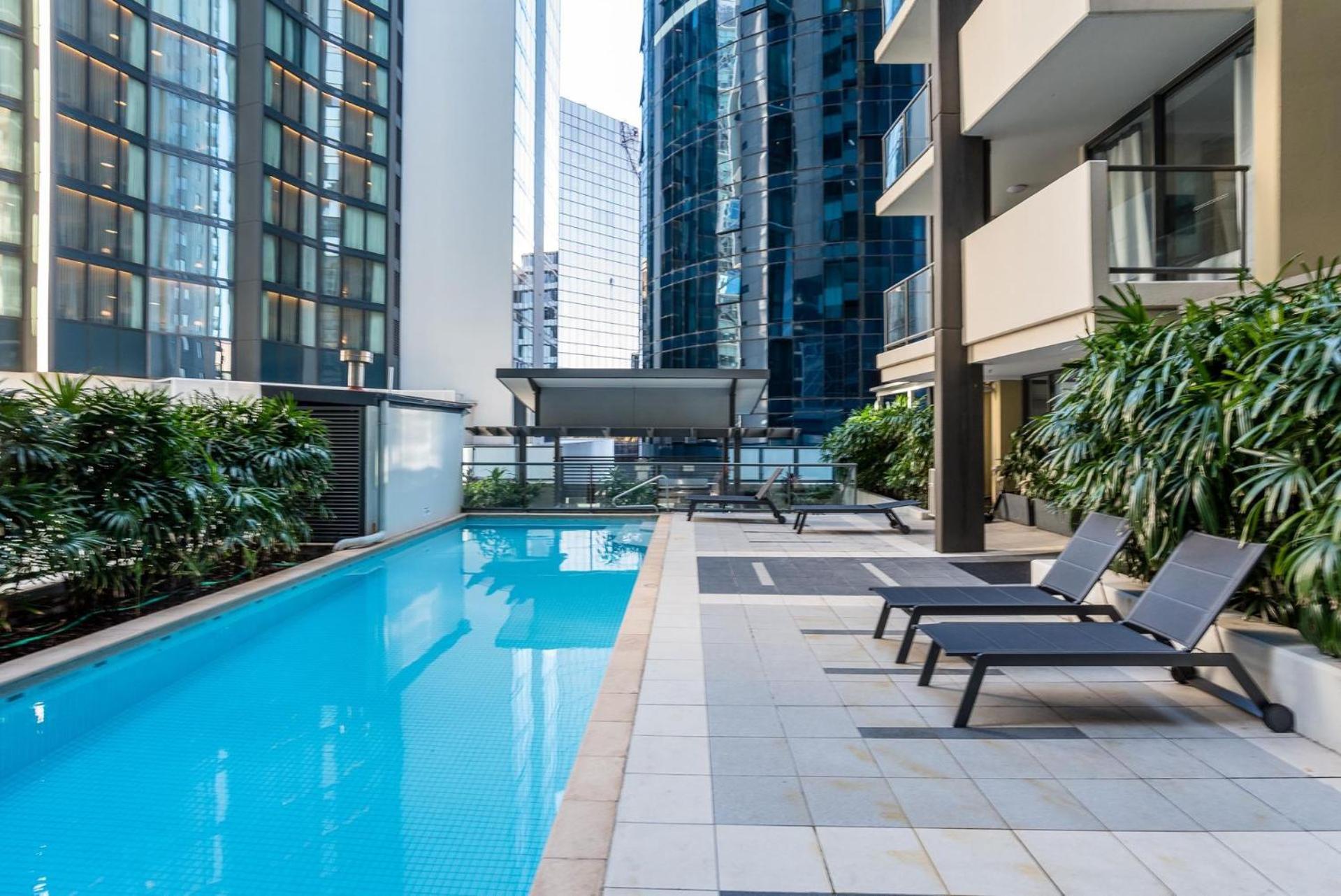 Skyline Viewpoint Escape Parking - Pool - Gym Apartment Brisbane