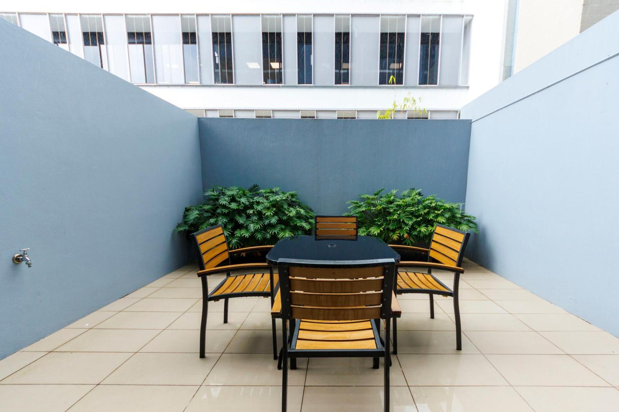 Atrio Aparthotel 4*