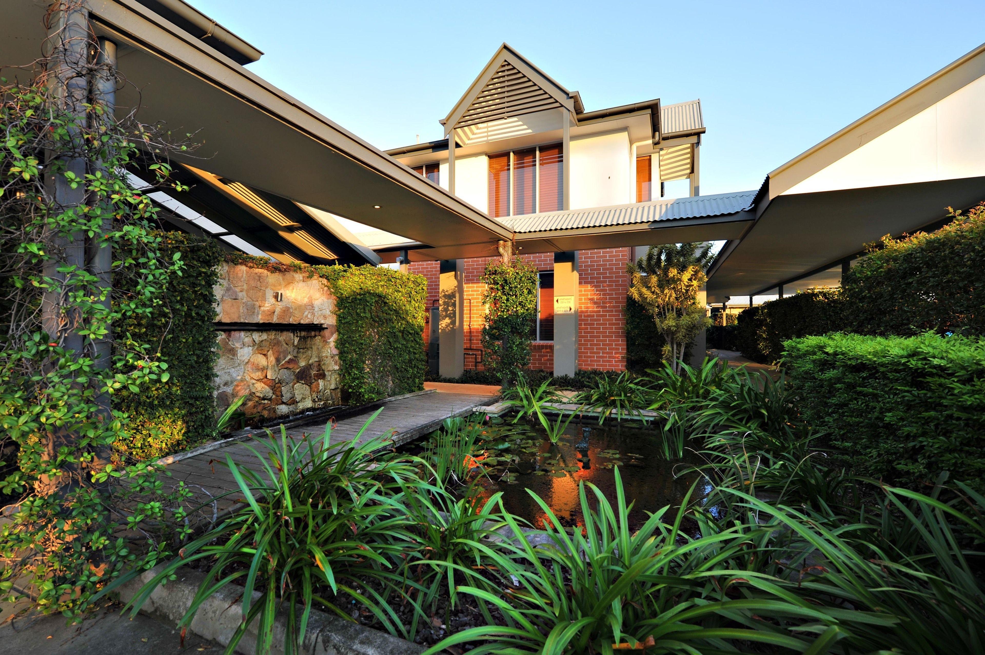 Comfort & Northgate Airport 4*