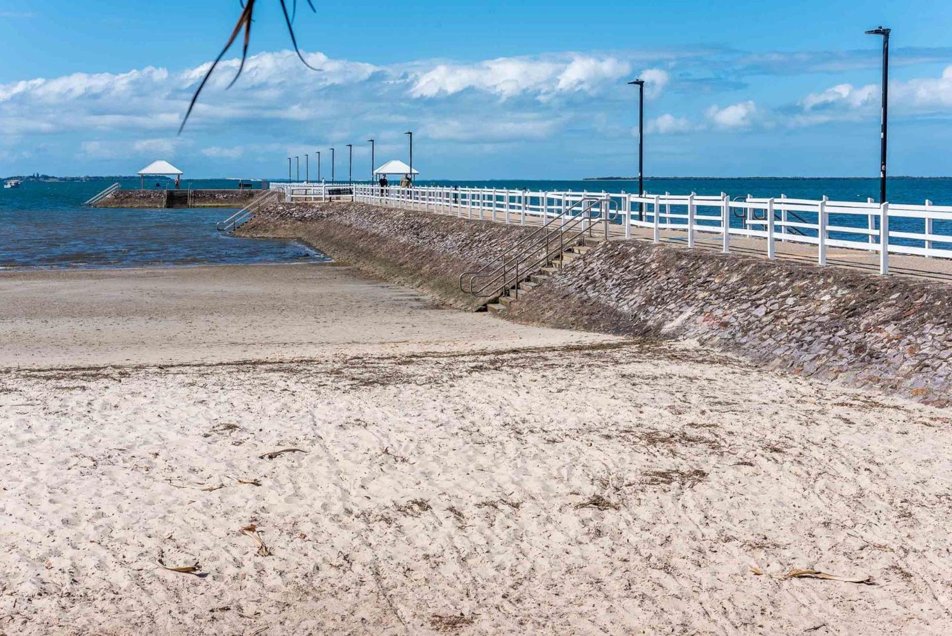 Bayside Breeze Seaside Serenity *