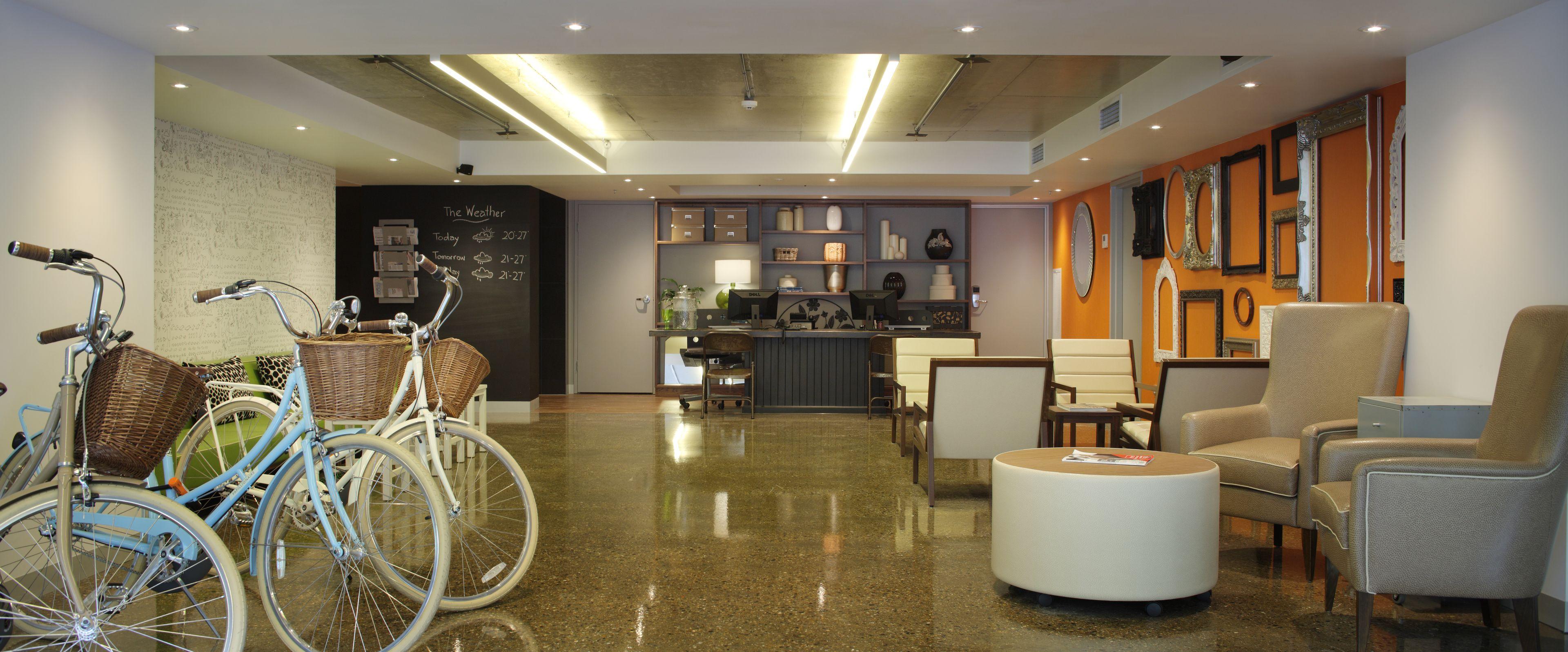 Aparthotel Punthill Spring Hill 5*