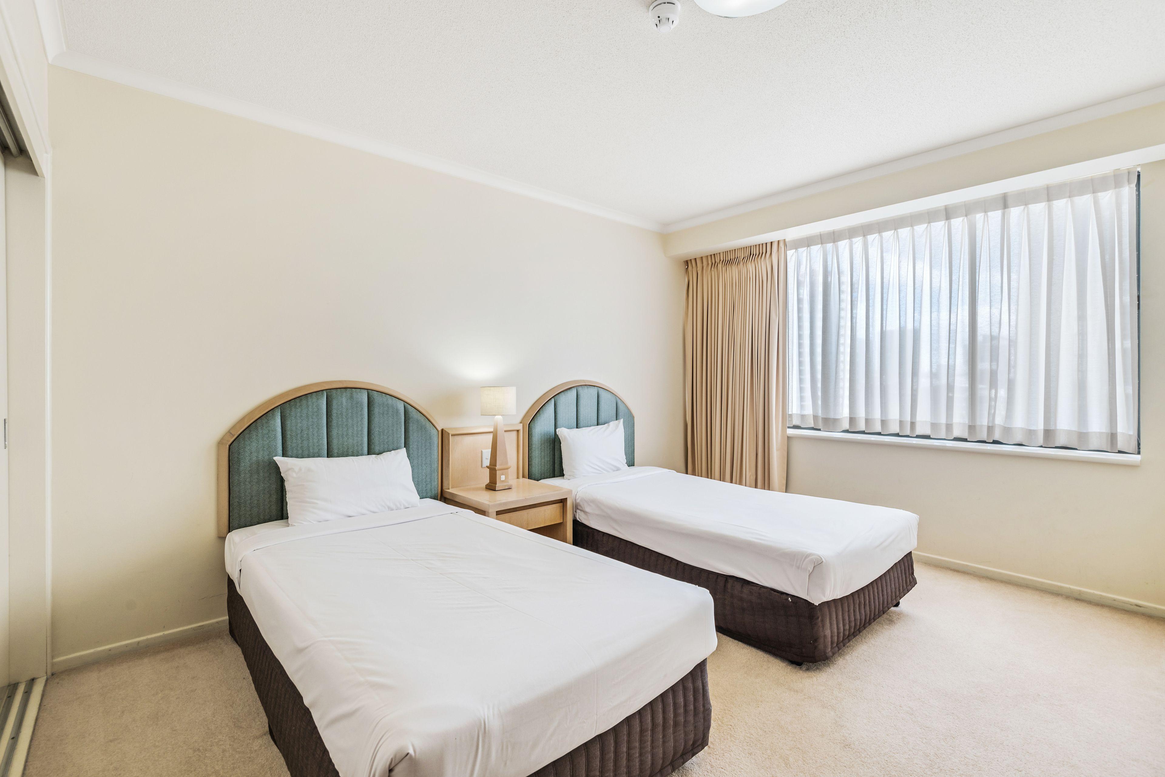 Dockside Aparthotel 4*