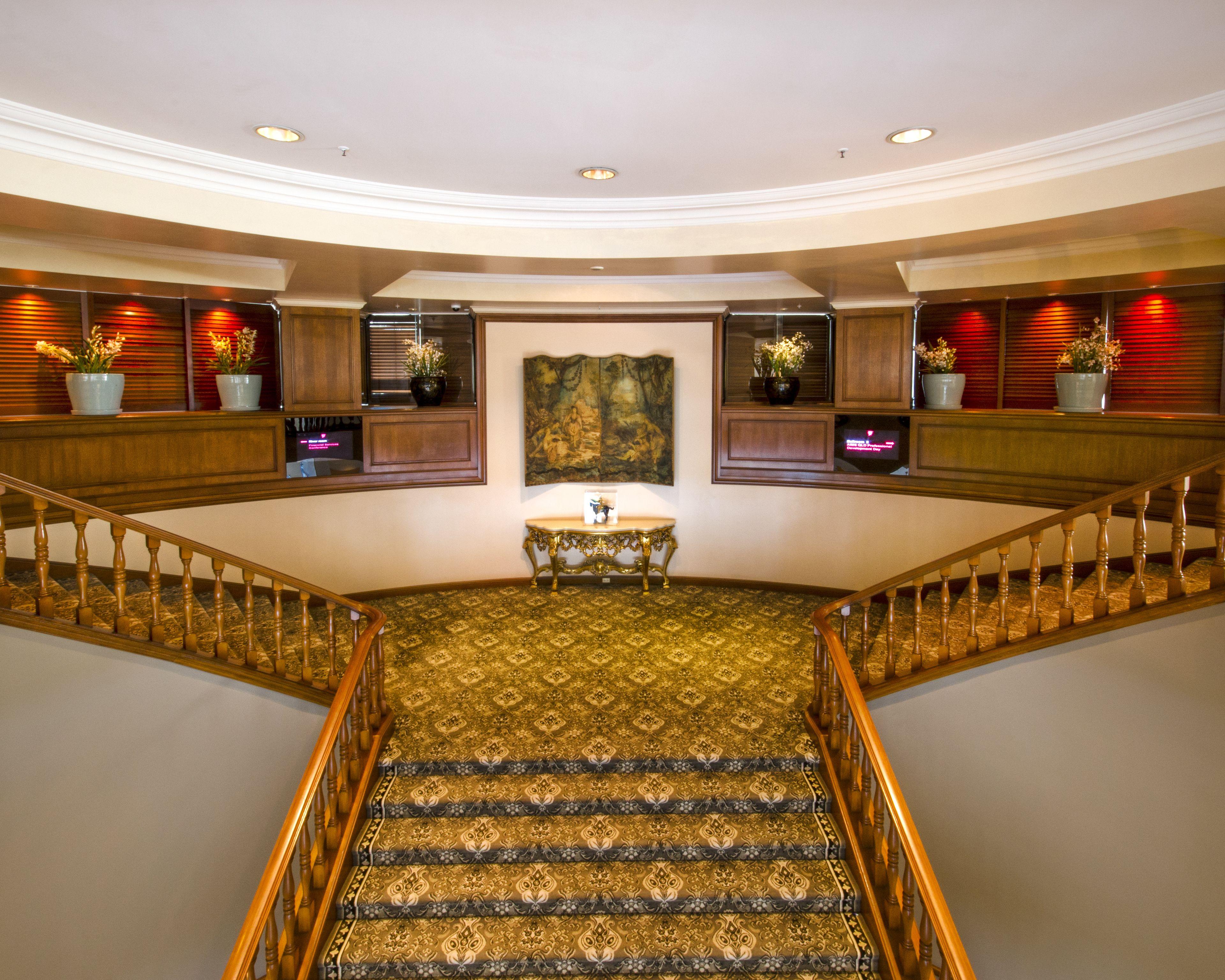 Stamford Plaza Hotel