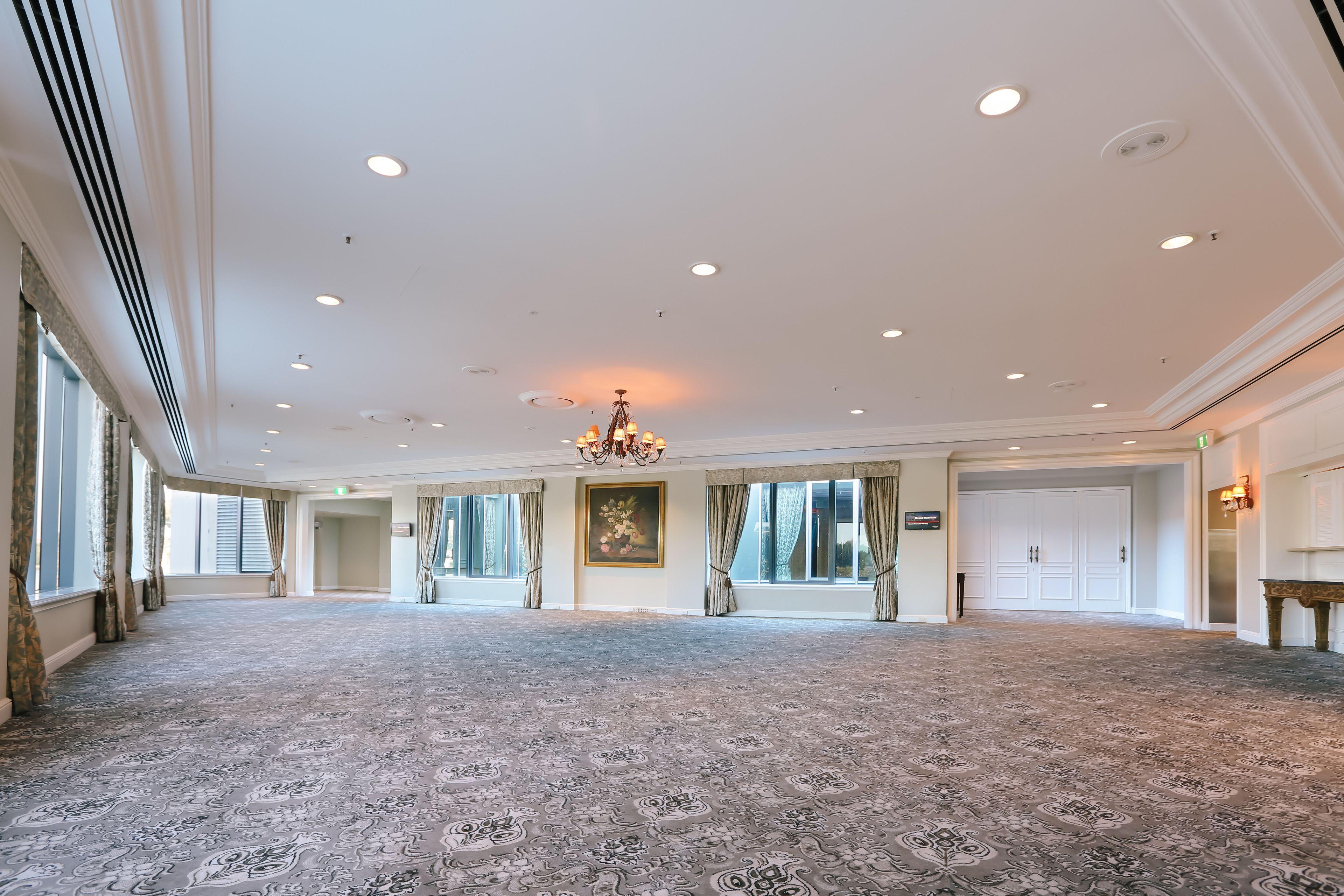 Hotel Stamford Plaza 5*