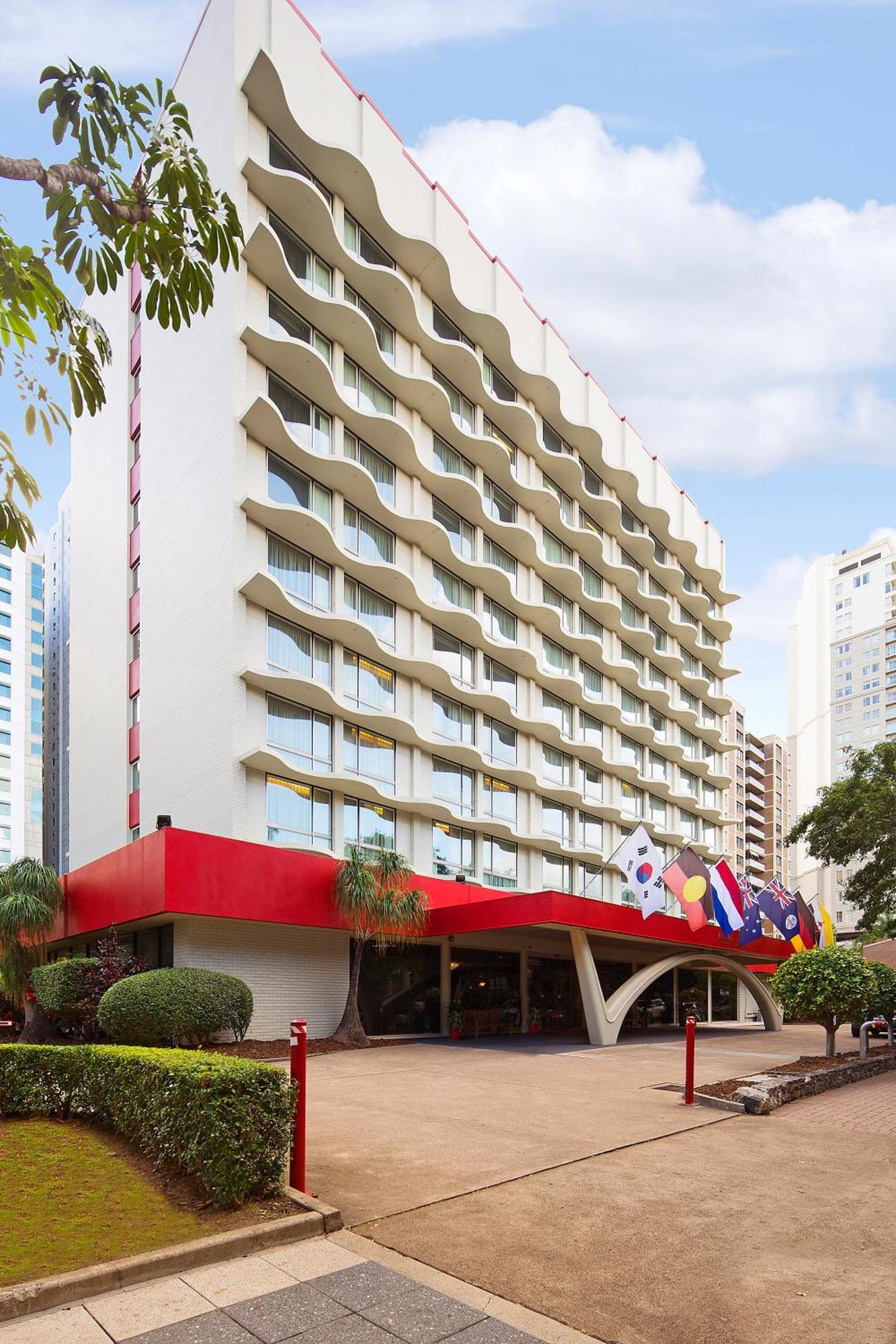 Royal On The Park Hotel 5*