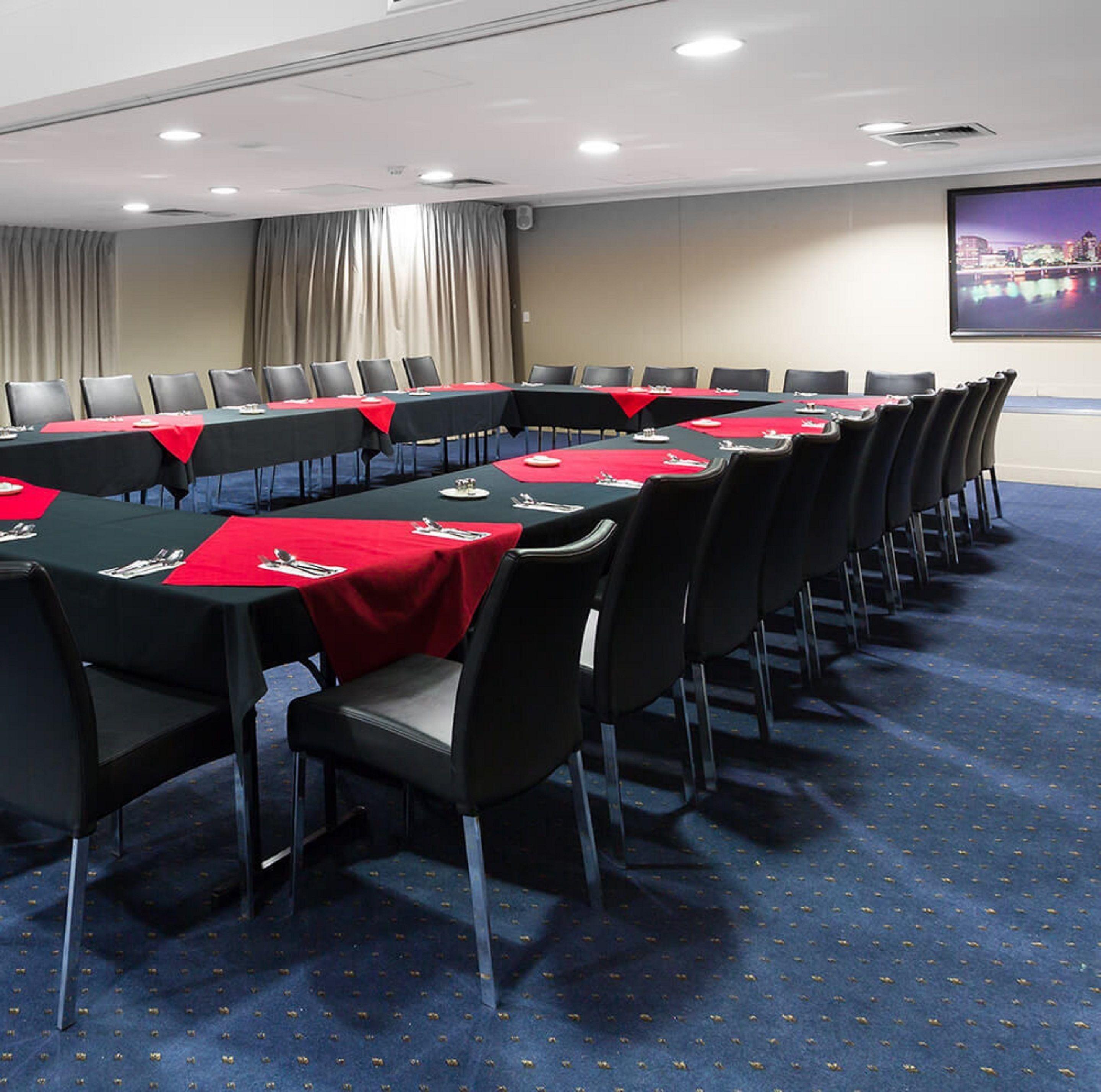 Riverside Southbank Hotel 4*