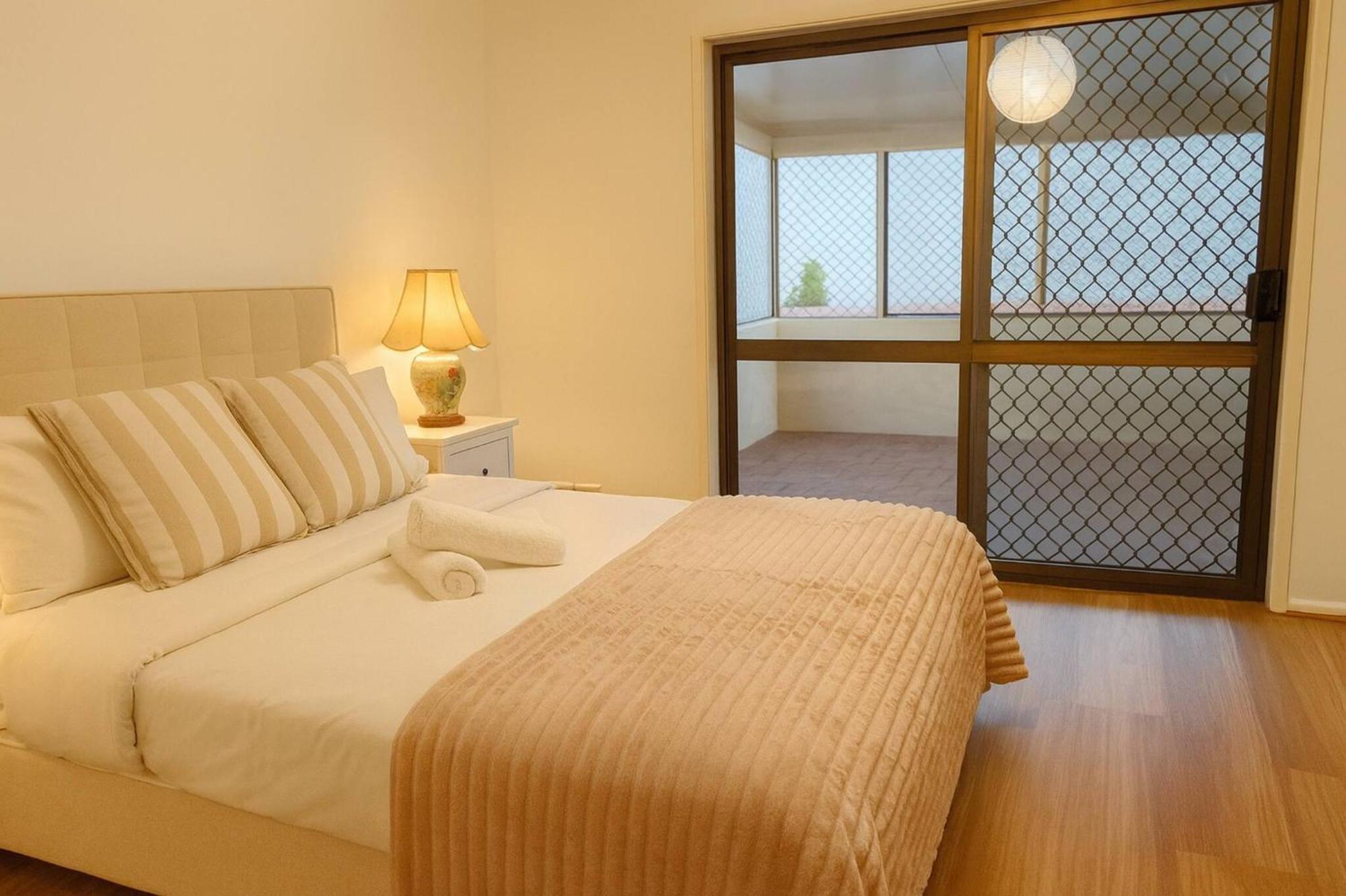 Vintage Soul - Spacious 5br Family Retreat In Macgregor *