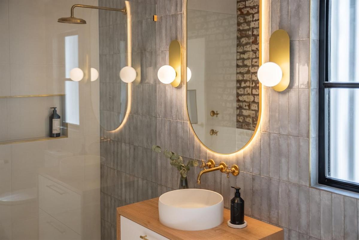 Luxury Historic Landmark Holdgates *