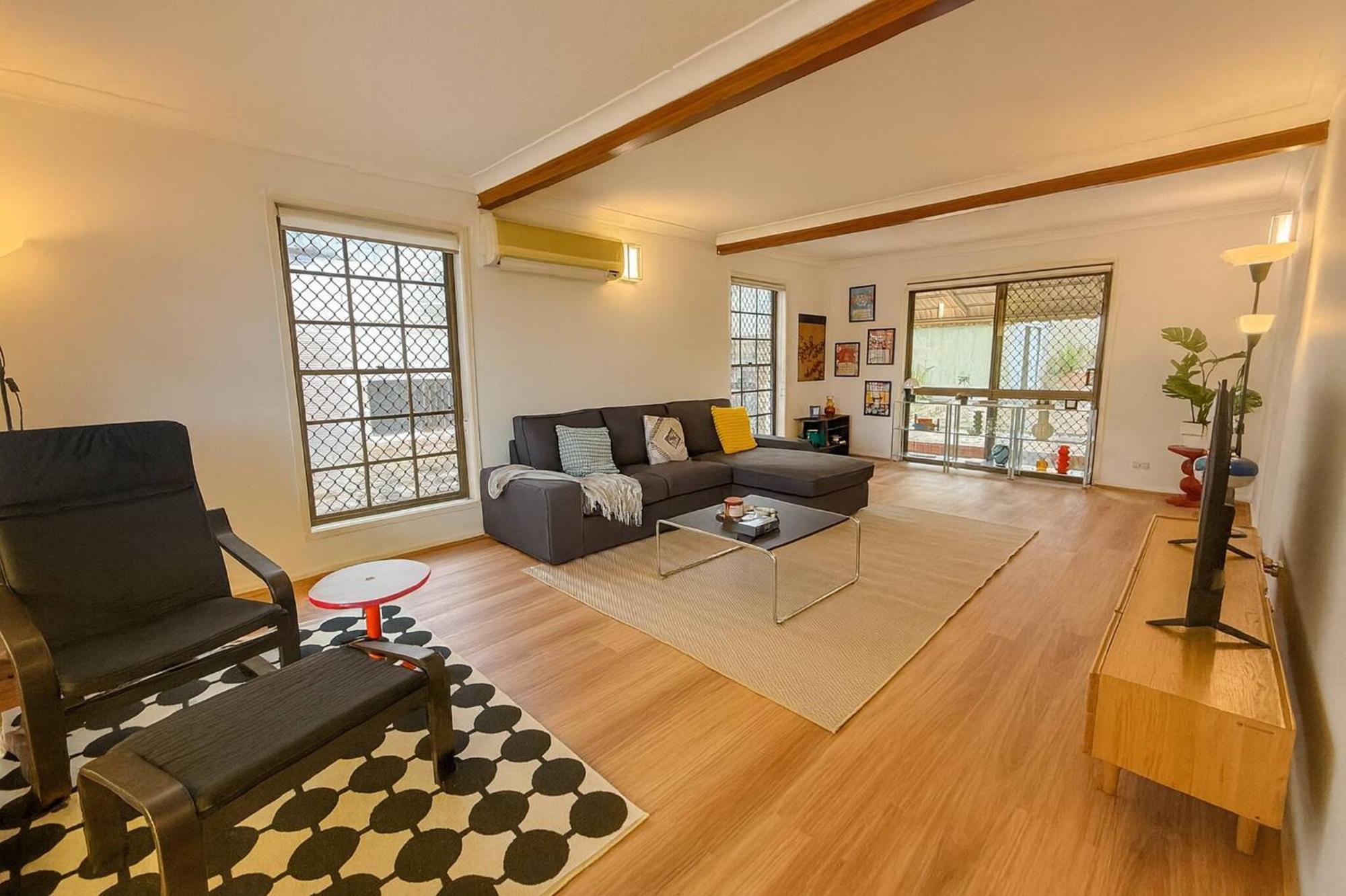 Vintage Soul - Spacious 5br Family Retreat In Macgregor