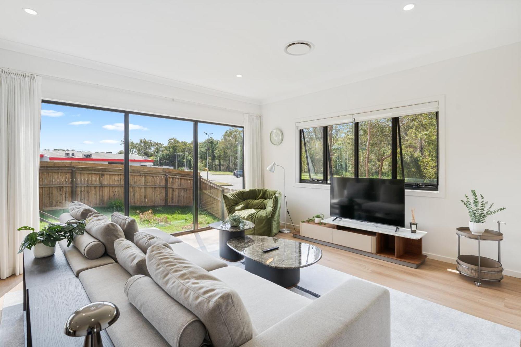 Cassa Aura Place - Modern 4br Homes