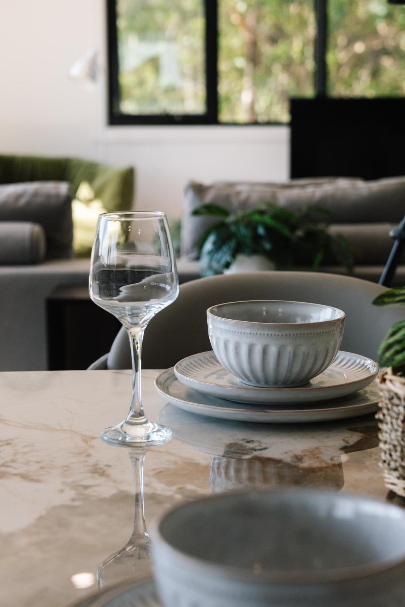 Cassa Aura Place - Modern 4br Homes Brisbane