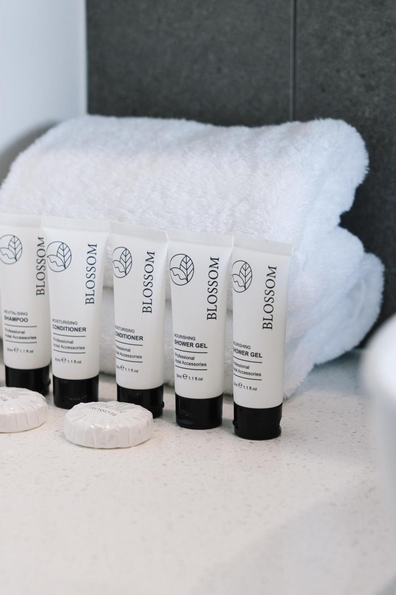 Cassa Aura Place - Modern 4br Homes Brisbane