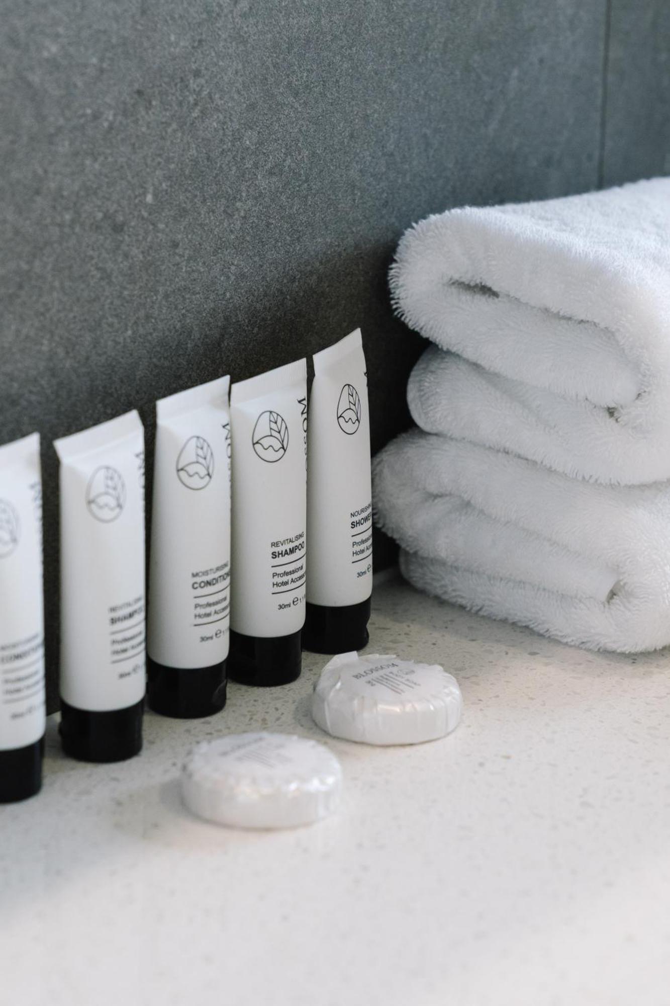 Cassa Aura Place - Modern 4br Homes