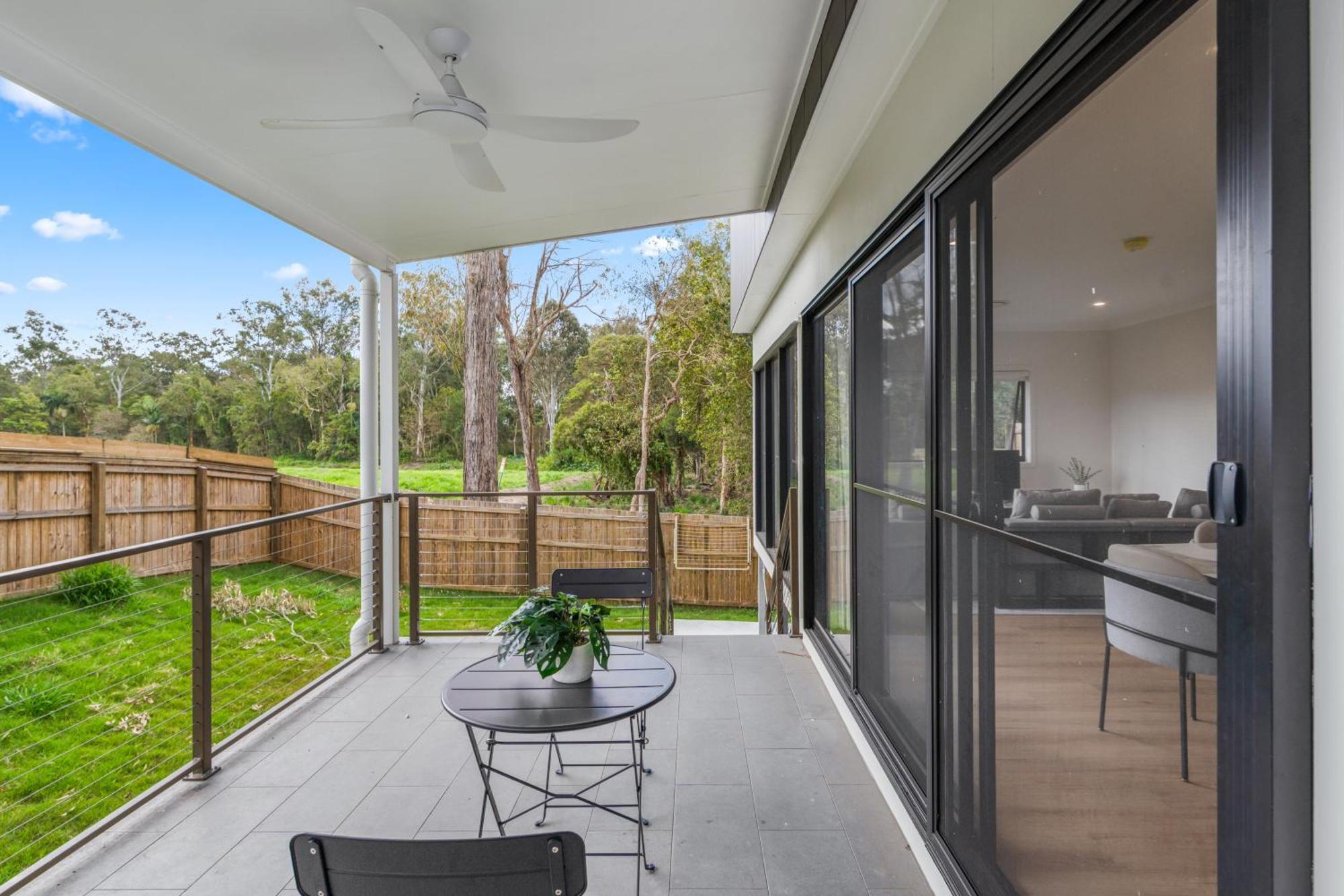 Cassa Aura Place - Modern 4br Homes Holiday home