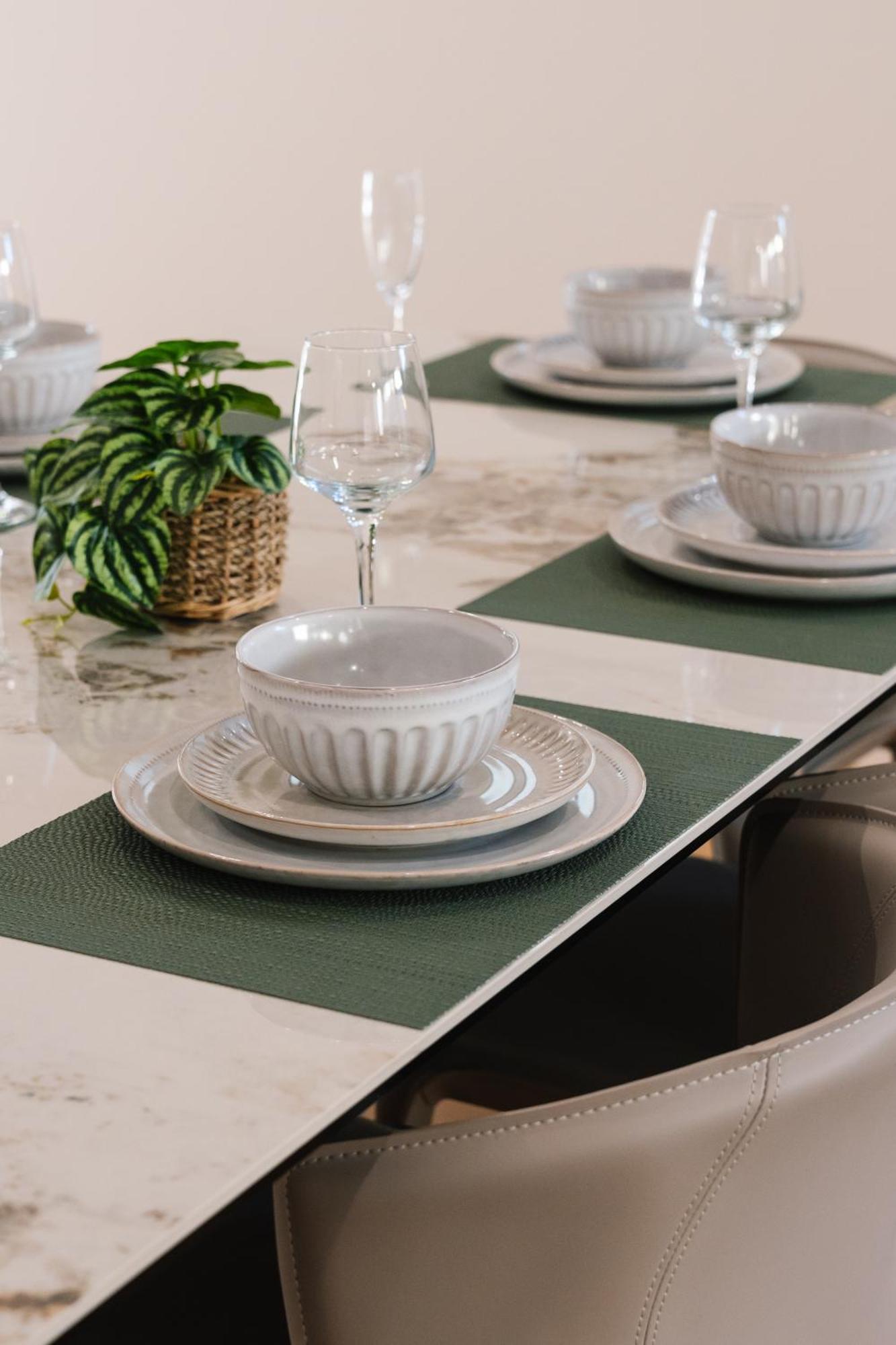 Cassa Aura Place - Modern 4br Homes Brisbane