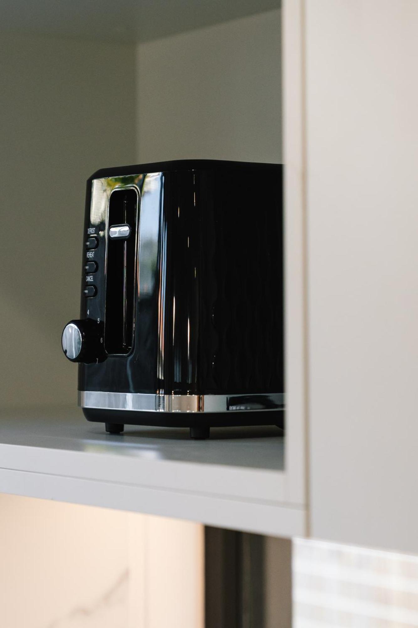 Cassa Aura Place - Modern 4br Homes *