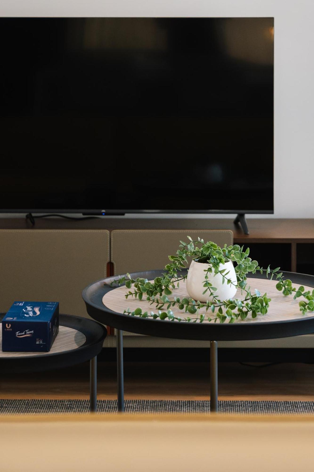 Cassa Aura Place - Modern 4br Homes