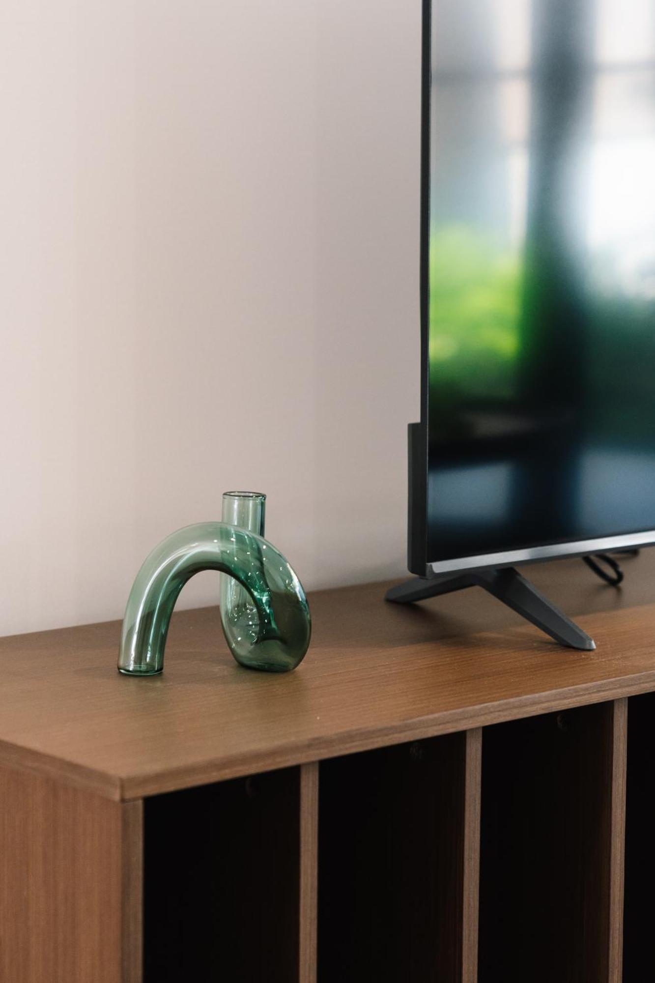 Cassa Aura Place - Modern 4br Homes Brisbane