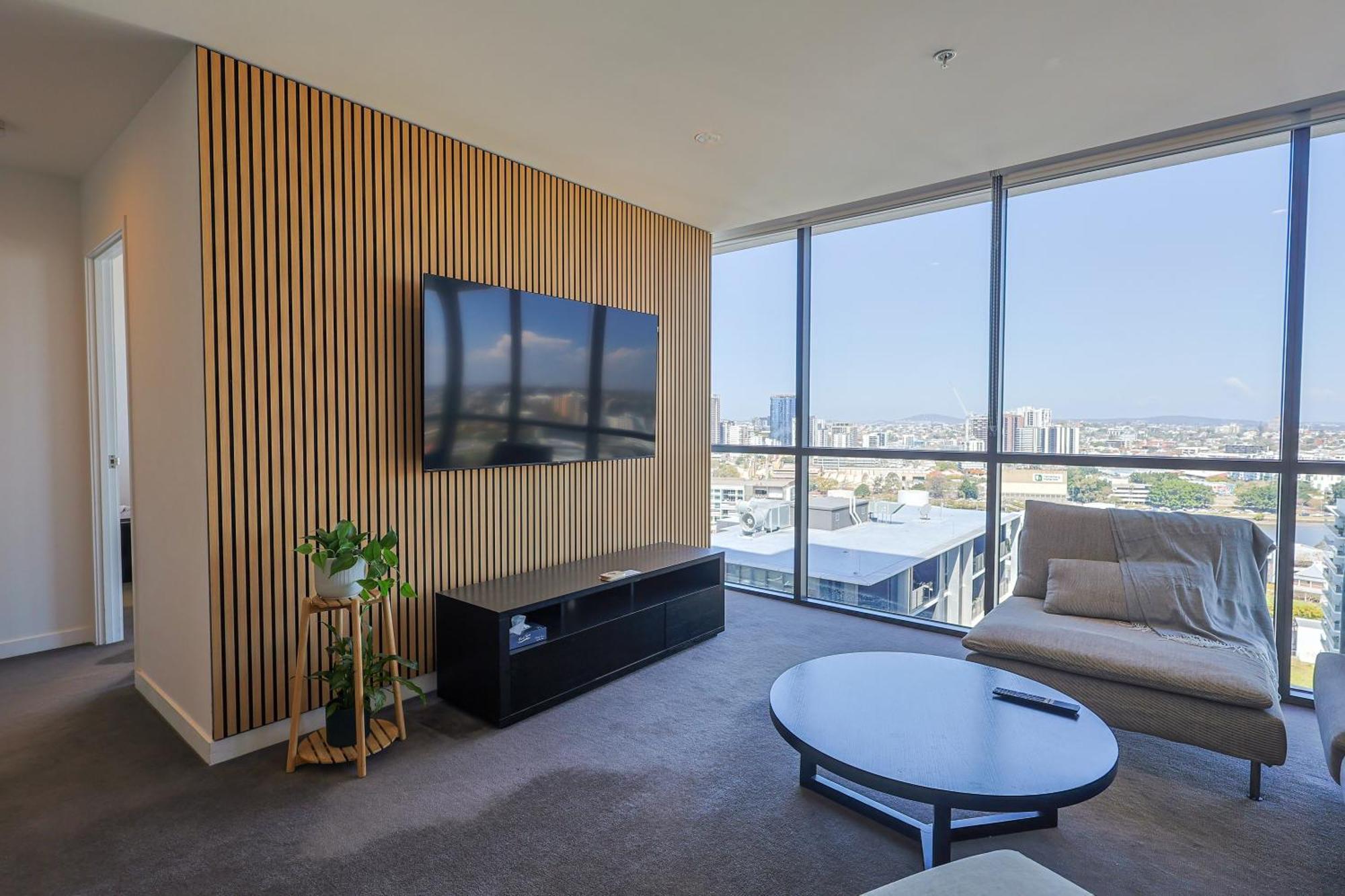 Riverview 2br With Pool And Parking Near Suncorp *