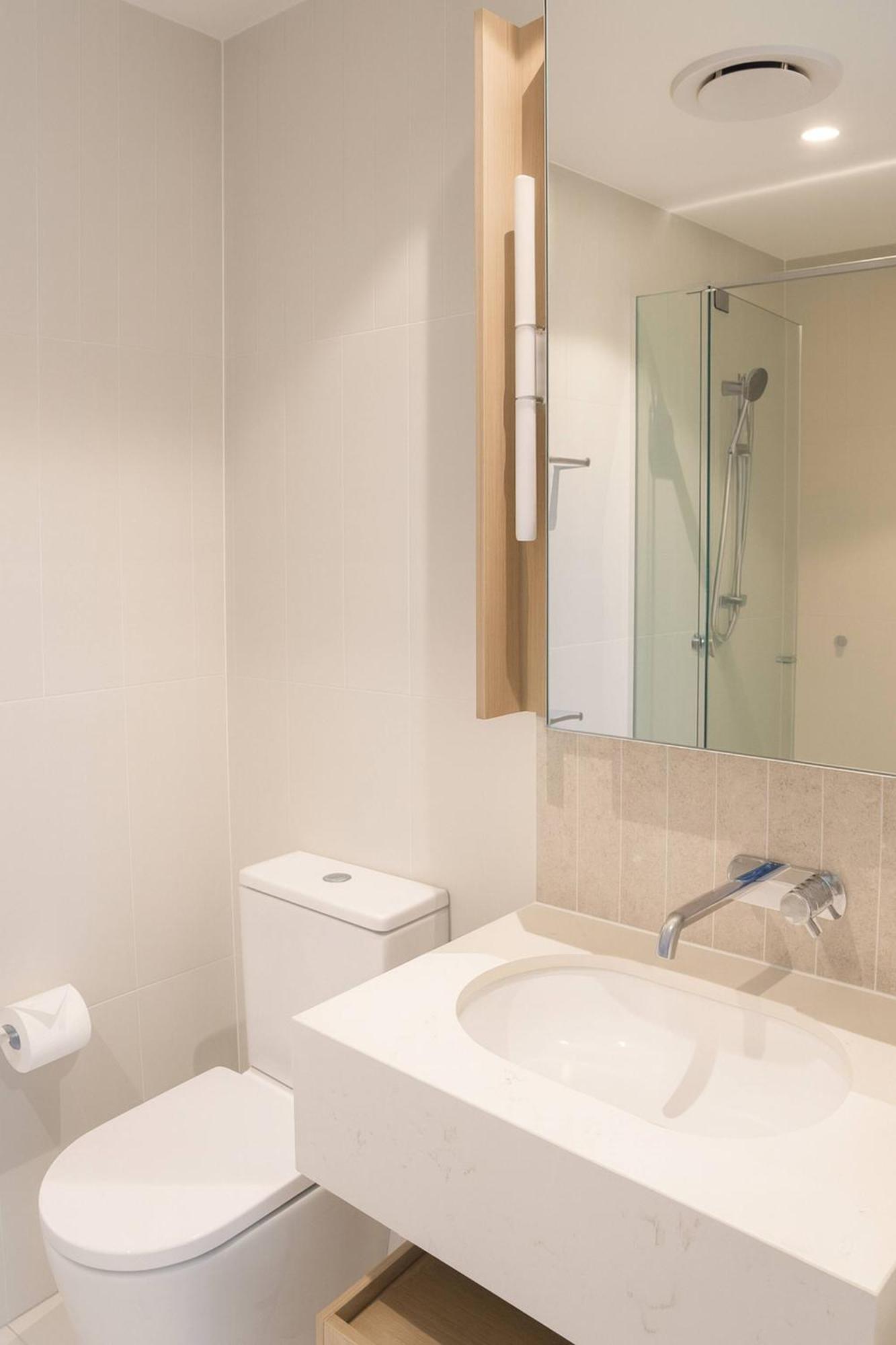 Apartment 2bedroom Gleaming Riverfront - View Free Carpark Brisbane