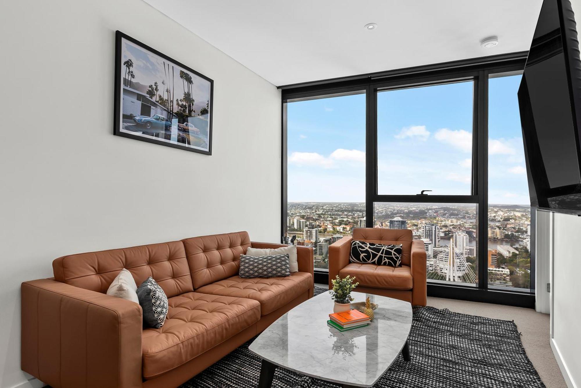 Apartment Sky - Cbd 2br With Stunning Views, Pool And Gym