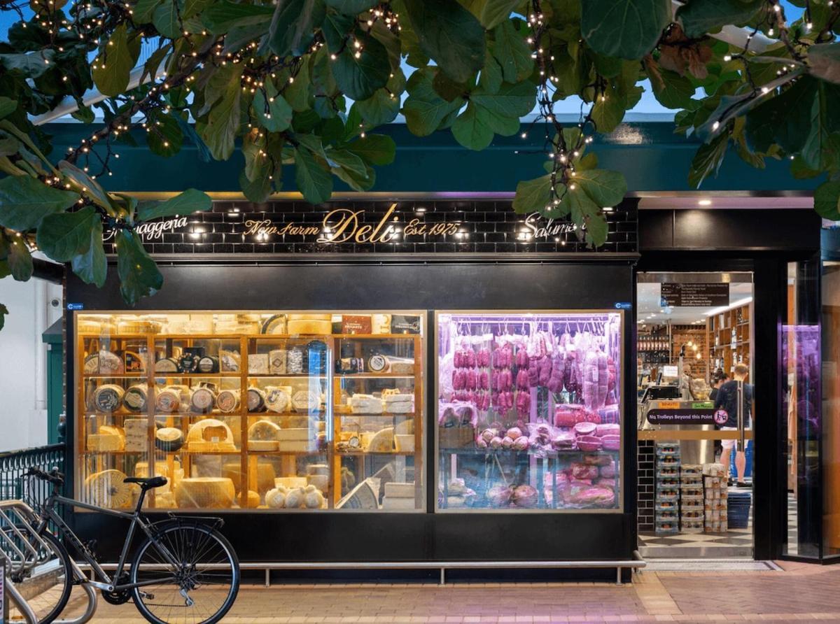 Art Deco Elegance In New Farm! * Brisbane