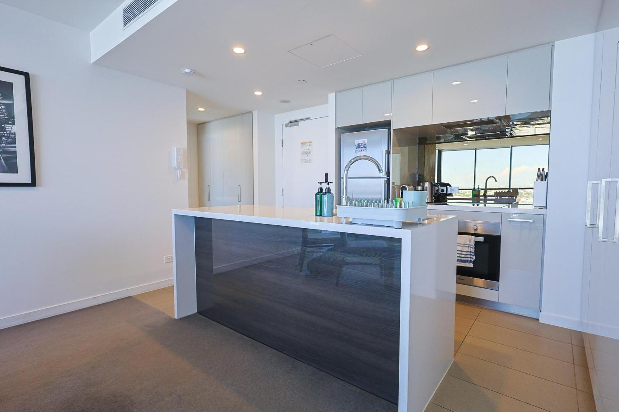 Riverview 2br With Pool And Parking Near Suncorp Apartment Brisbane