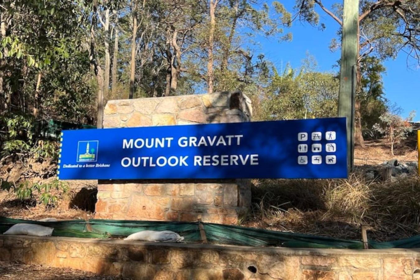 Apartment Stylish Escape 2 Ensuites Balcony Near Shops Brisbane